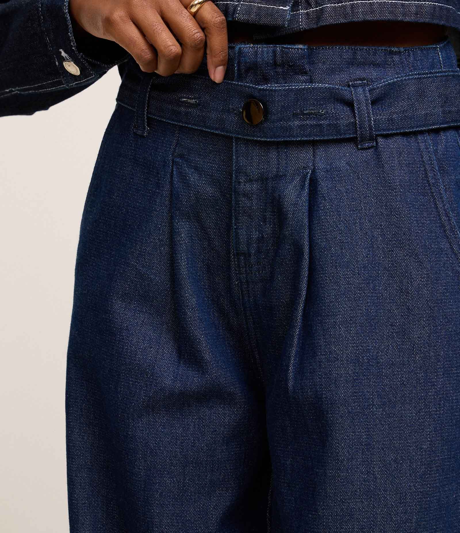 Calça Wide Leg Clochard em Jeans com Cintura Alta e Cinto Azul 3