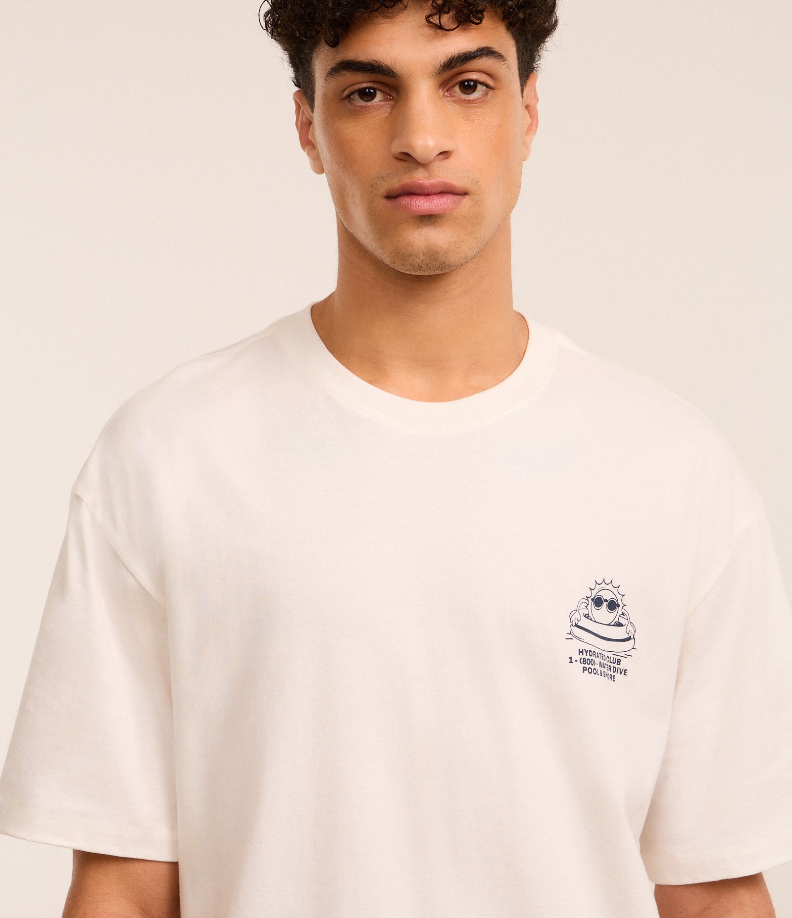 Camiseta Relaxed em Algodão com Estampa de de Sol na Piscina Branco 4