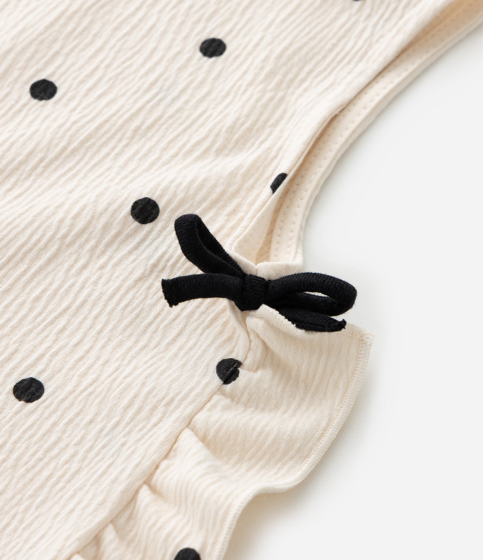 Regata Infantil com Estampa Poá com Babadinho na Lateral - Tam 1 a 6 Anos Bege 4