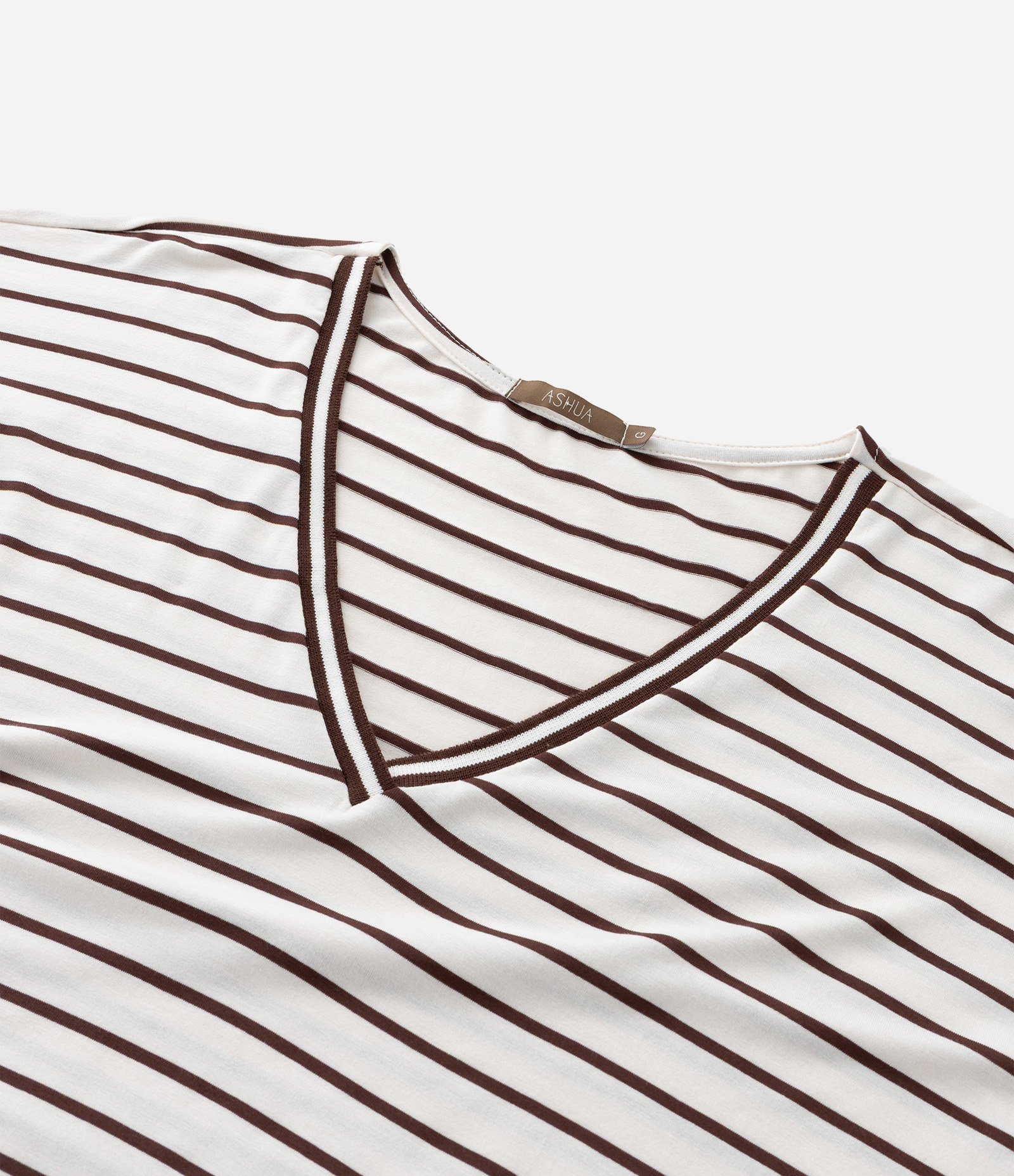 Blusa Alongada em Viscolycra Listrada Curve & Plus Size Branco/Marrom 8