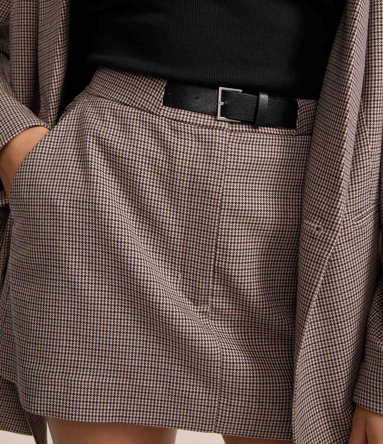 Short Saia em Viscose Alfaiatada com Cinto Xadrez Cinza 4