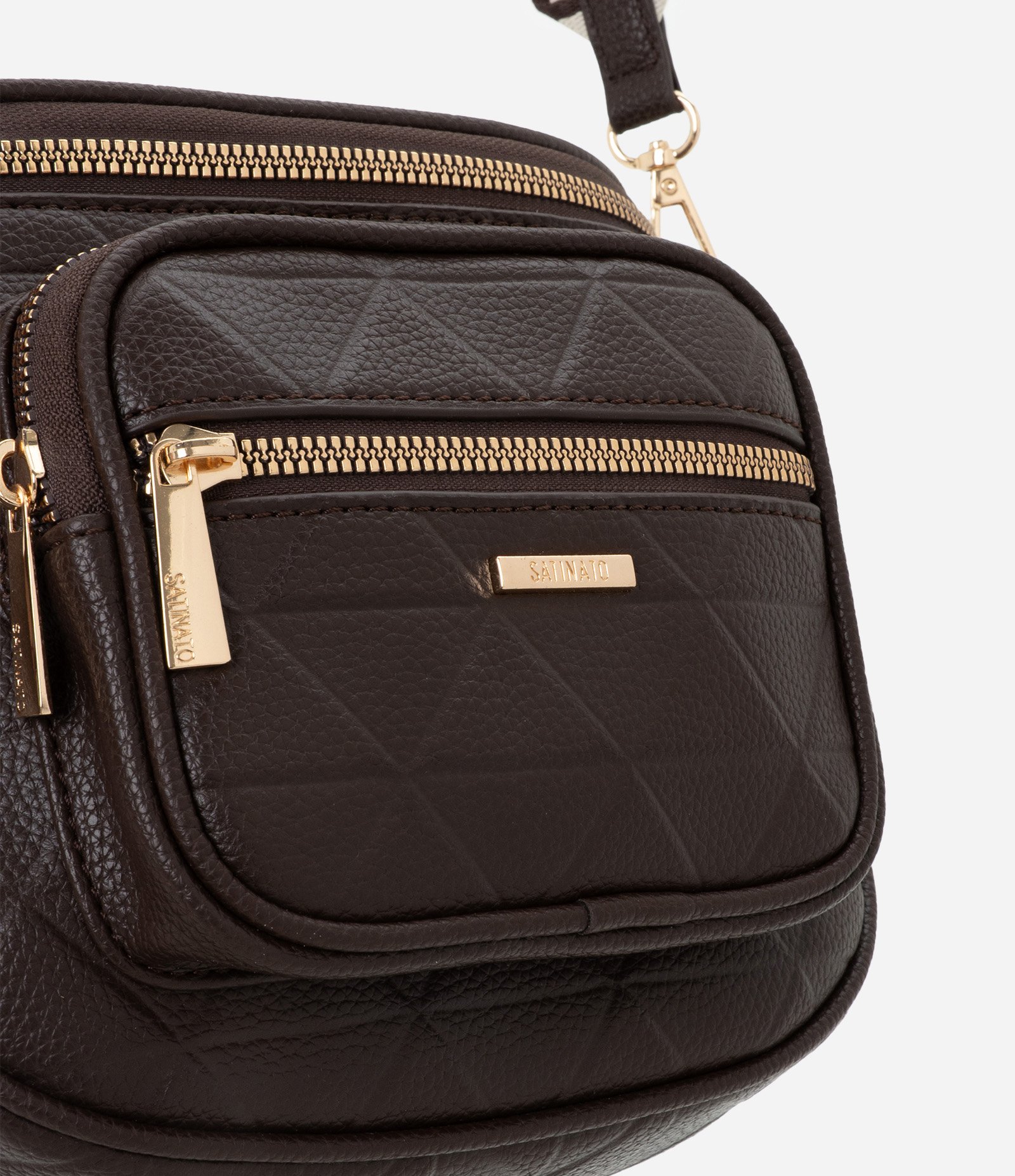 Bolsa Transversal com Bolso Externo e Detalhe na Alça Marrom 4