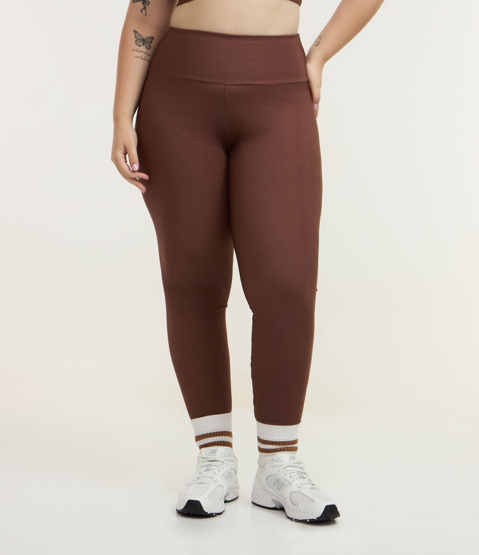 Calça Legging Esportiva Texturizada com Tecnologia Dry e Bolso Interno Curve & Plus Size Marrom 2