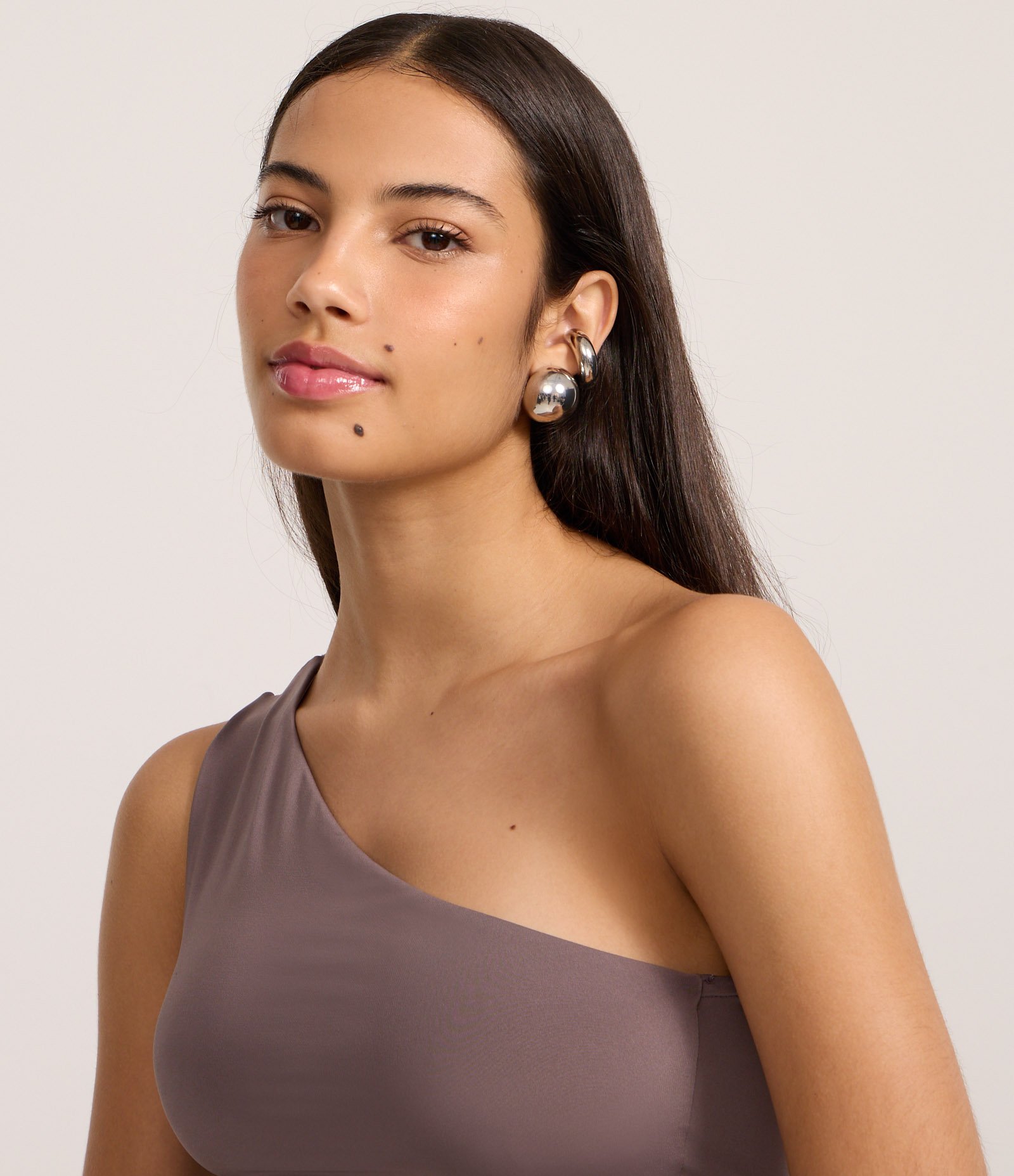 Blusa Ombro Único em Microfibra Cinza 4