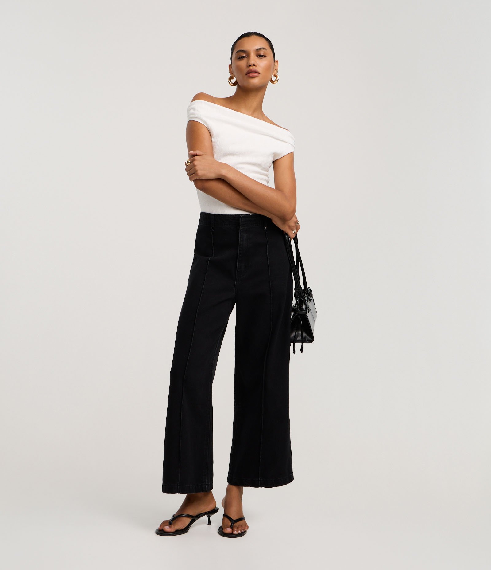 Calça Wide Leg Cropped em Jeans com Cós Alfaiatado Preto 1