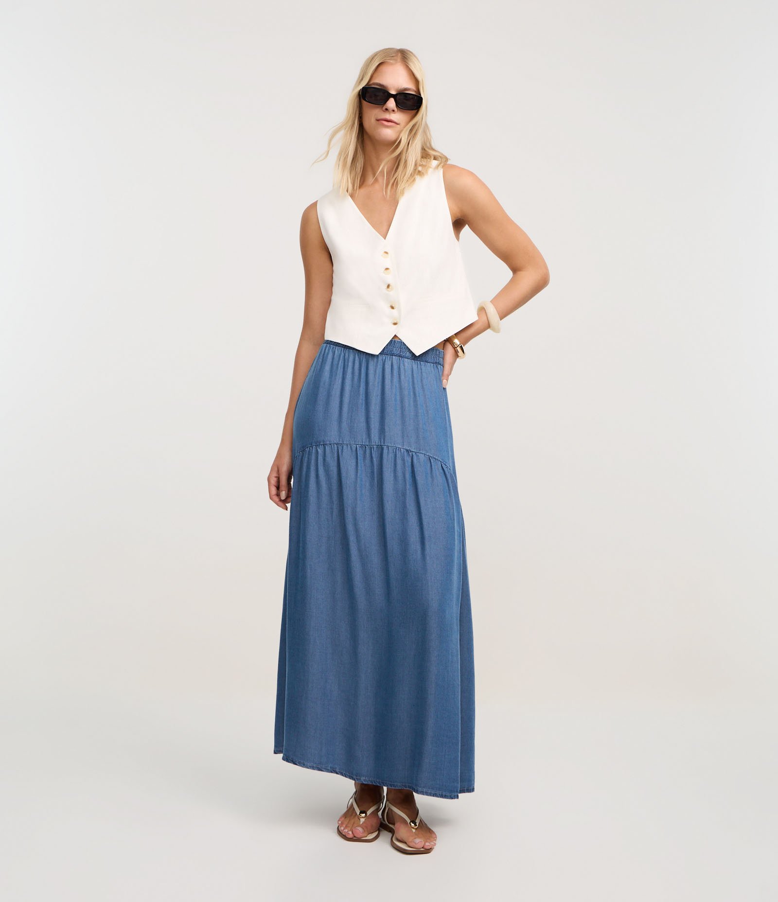 Saia Evasê New Midi em Liocel com Recorte Franzido Médio 1