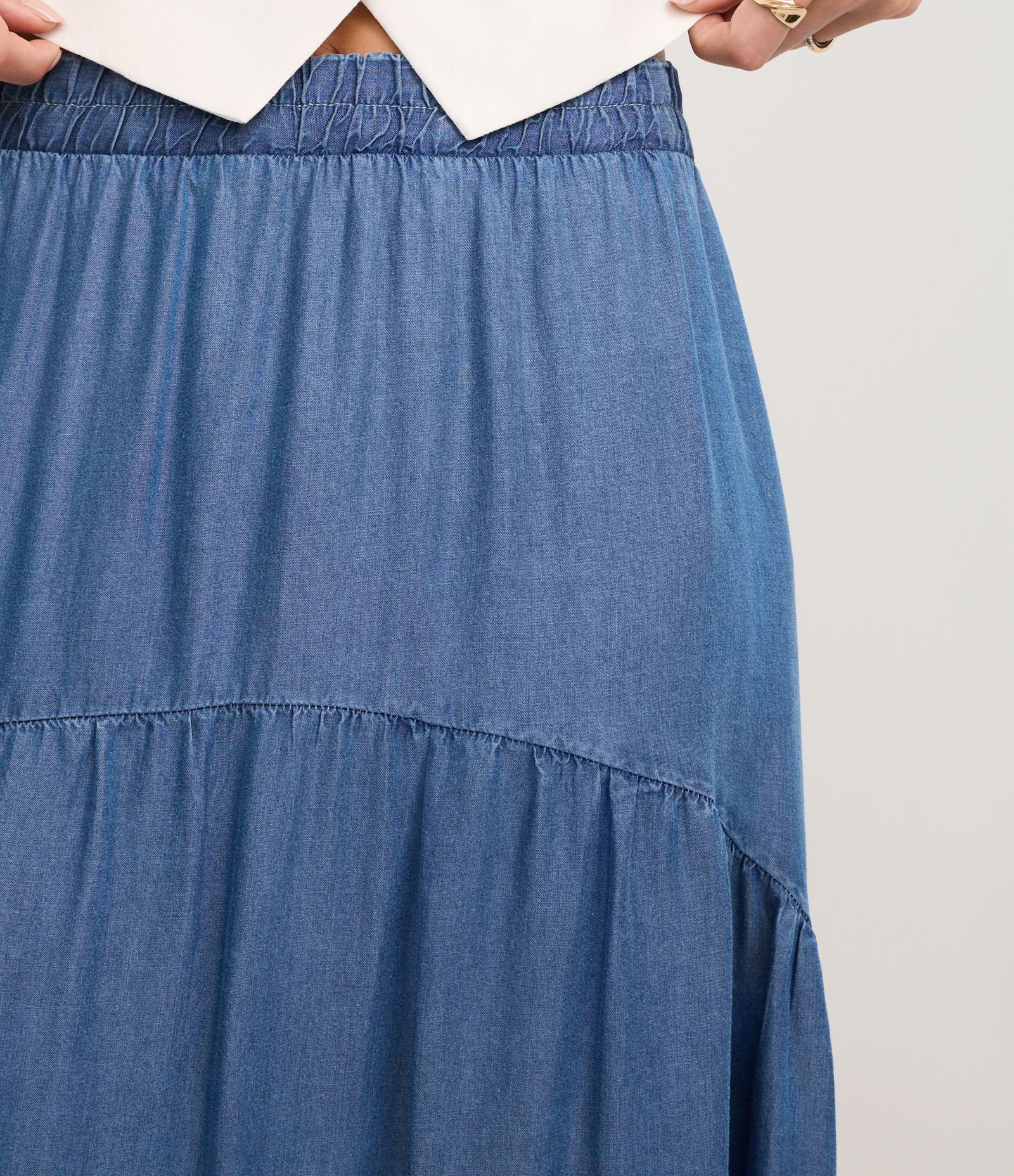 Saia Evasê New Midi em Liocel com Recorte Franzido Médio 4