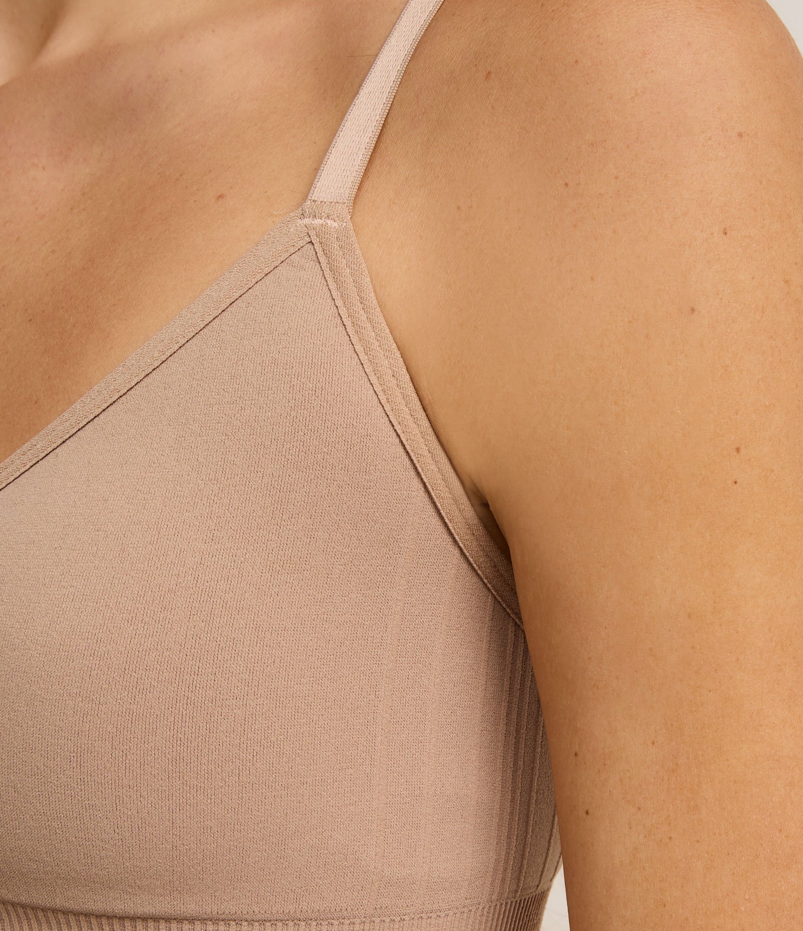 Sutiã Top com Bojo Sem Aro Seamless Tri FIl Bege 3