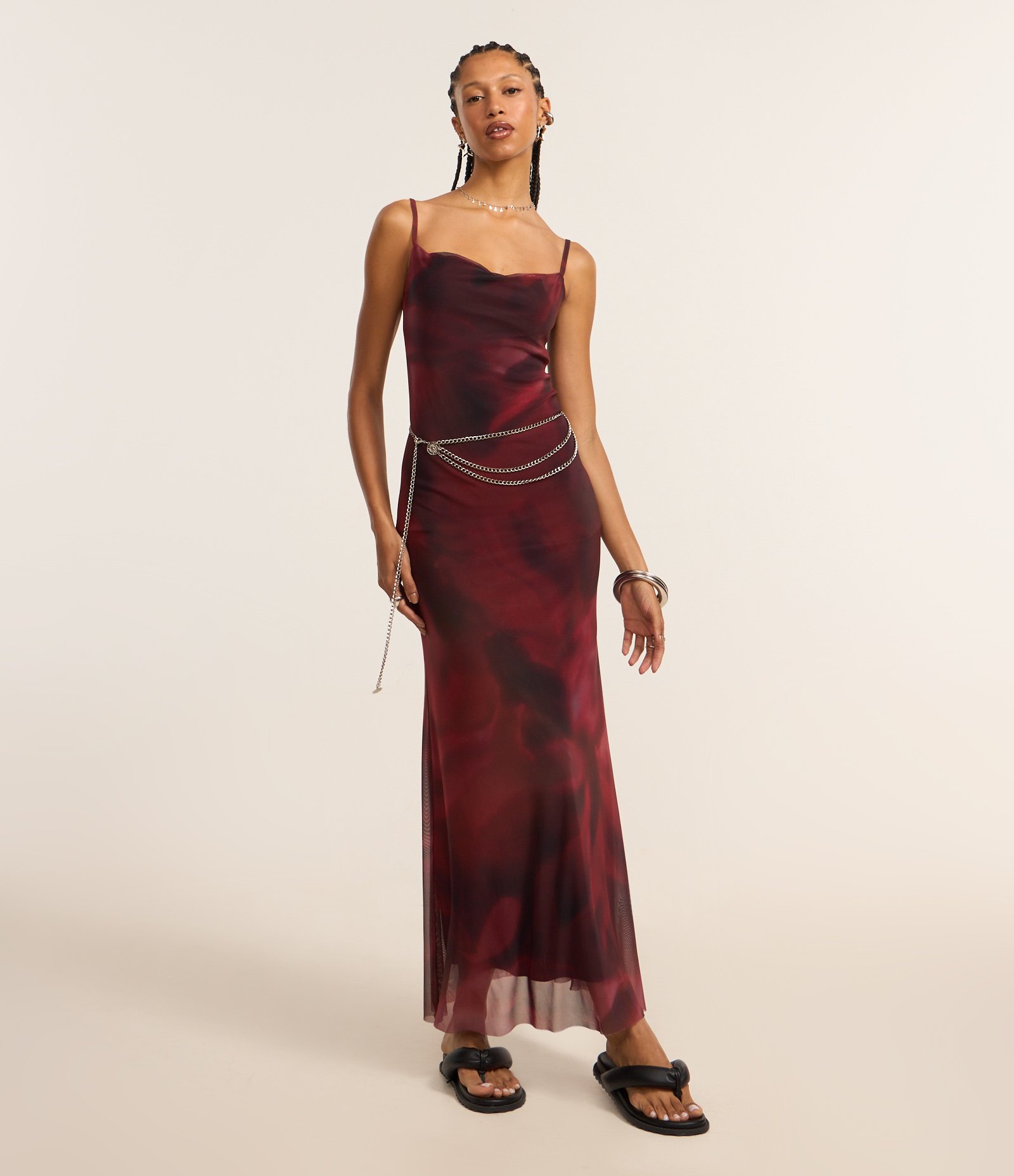 Vestido Long Midi em Tule com Estampa Floral Blur Vermelho/Preto 1