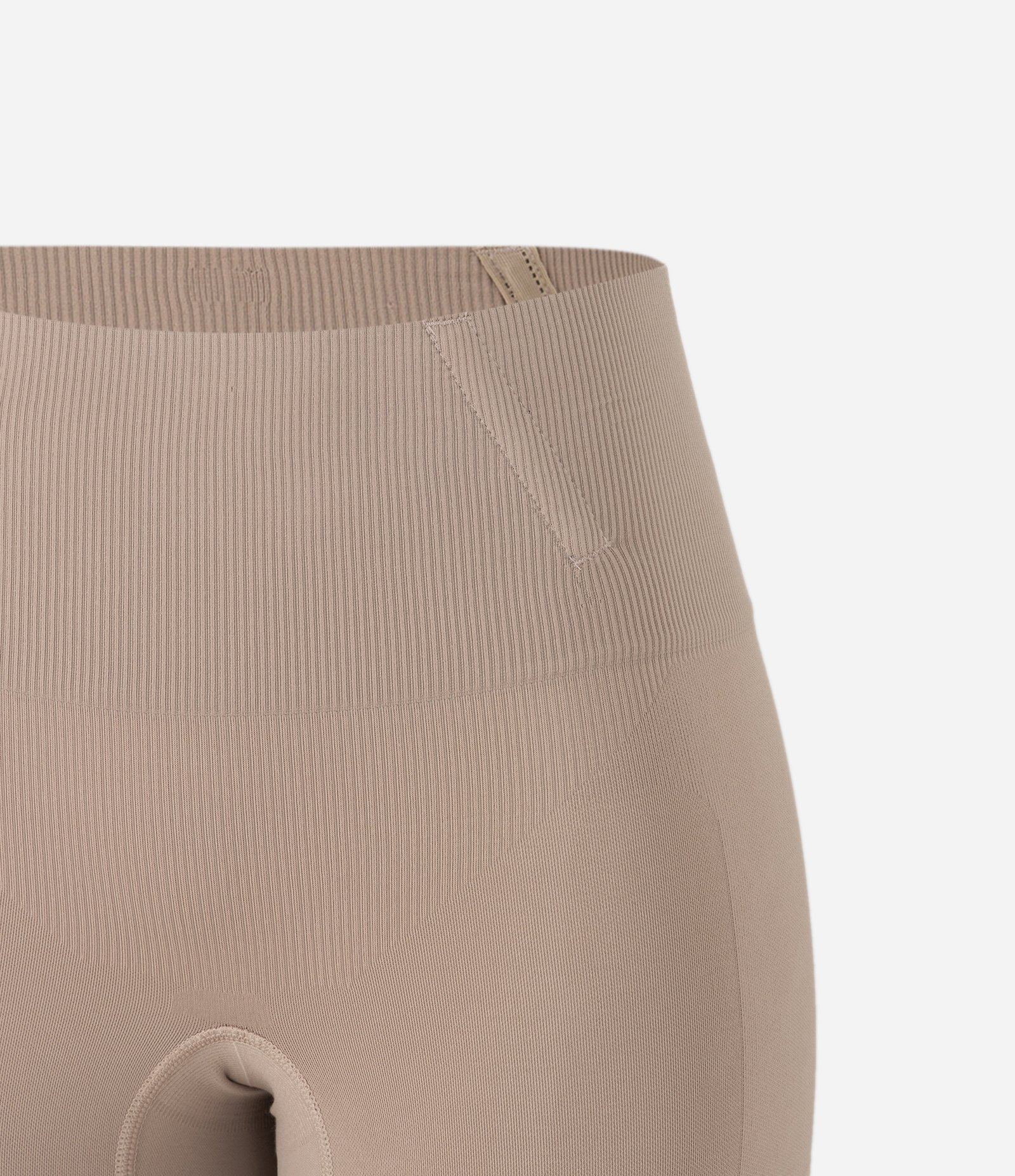 Bermuda Modeladora Seamless com Barbatanas Plié Bege 5