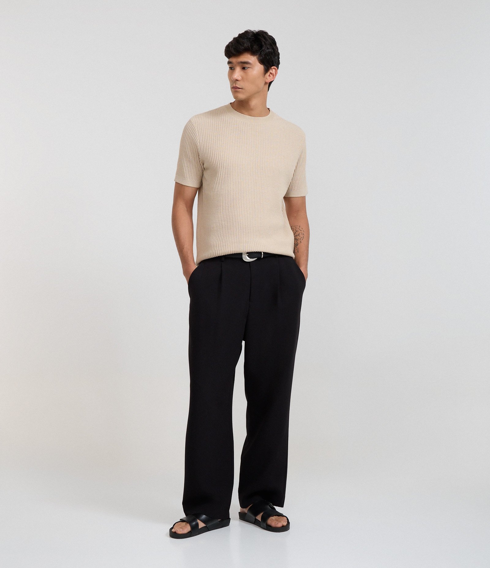 Camiseta Slim em Tricô com Textura Canelada Bege 2