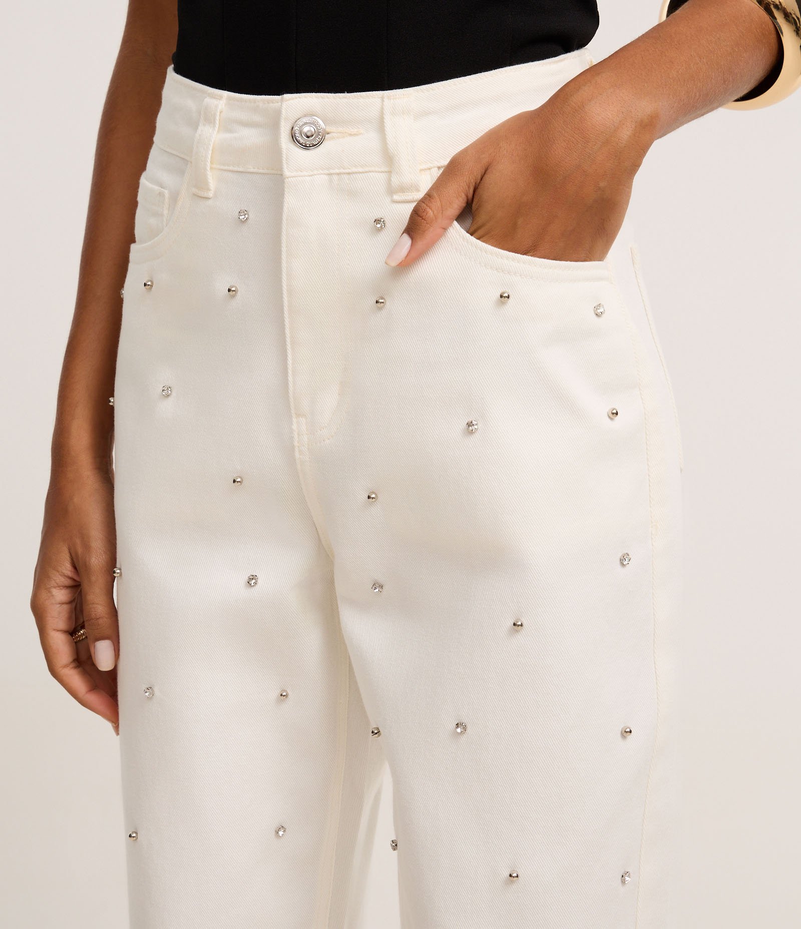 Calça Mom Comfort em Sarja com Brilho Off White 4