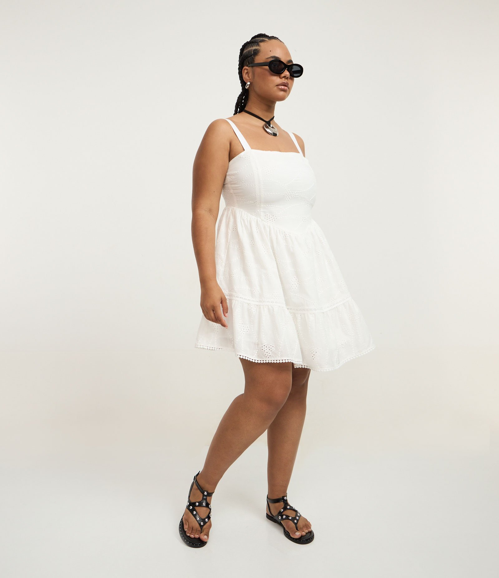 Vestido Curto em Laise Texturizado Curve & Plus Size Branco 2