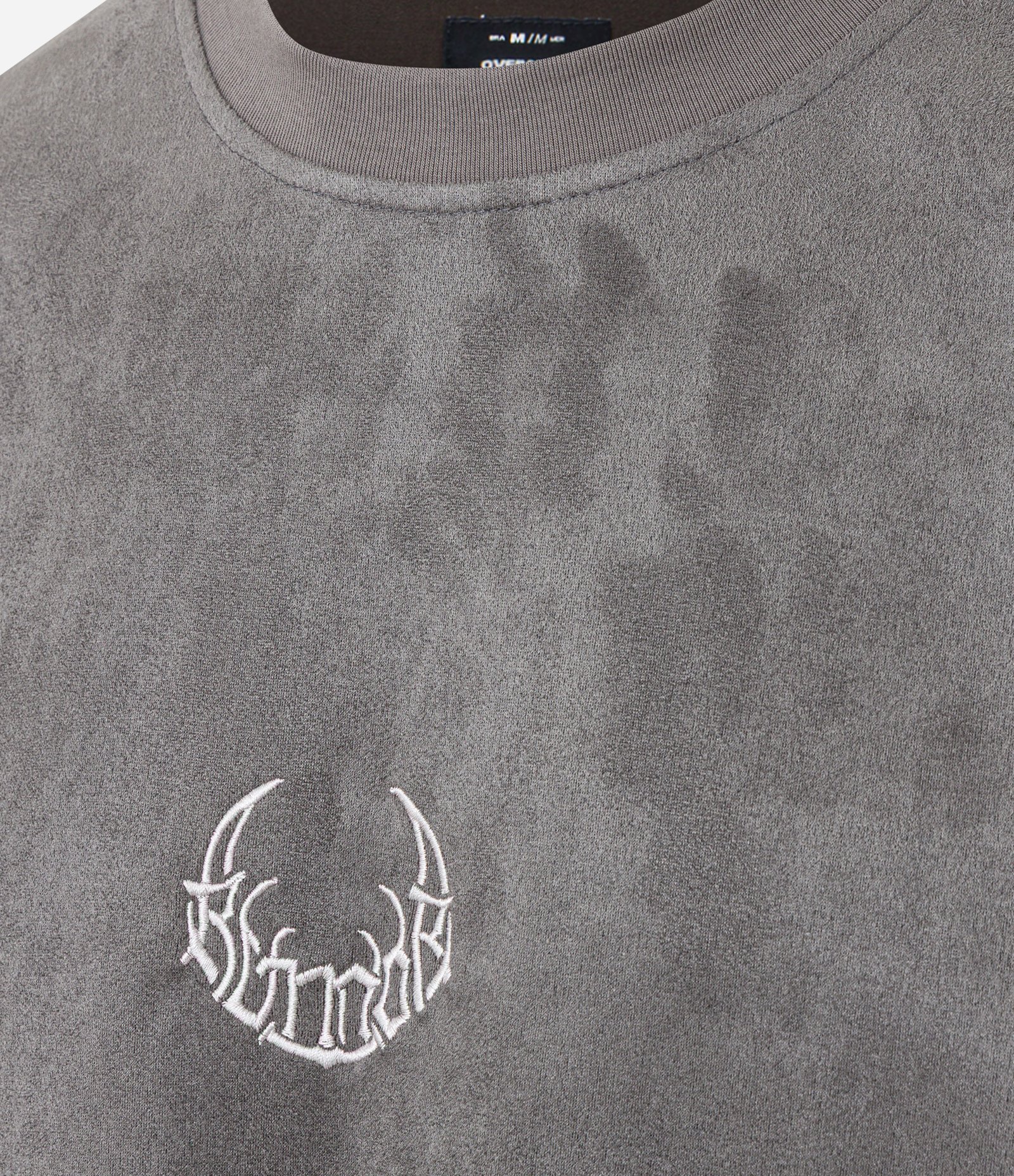 Camiseta Oversized em Meia Malha com Estampa Lettering e Bordado Cinza 2