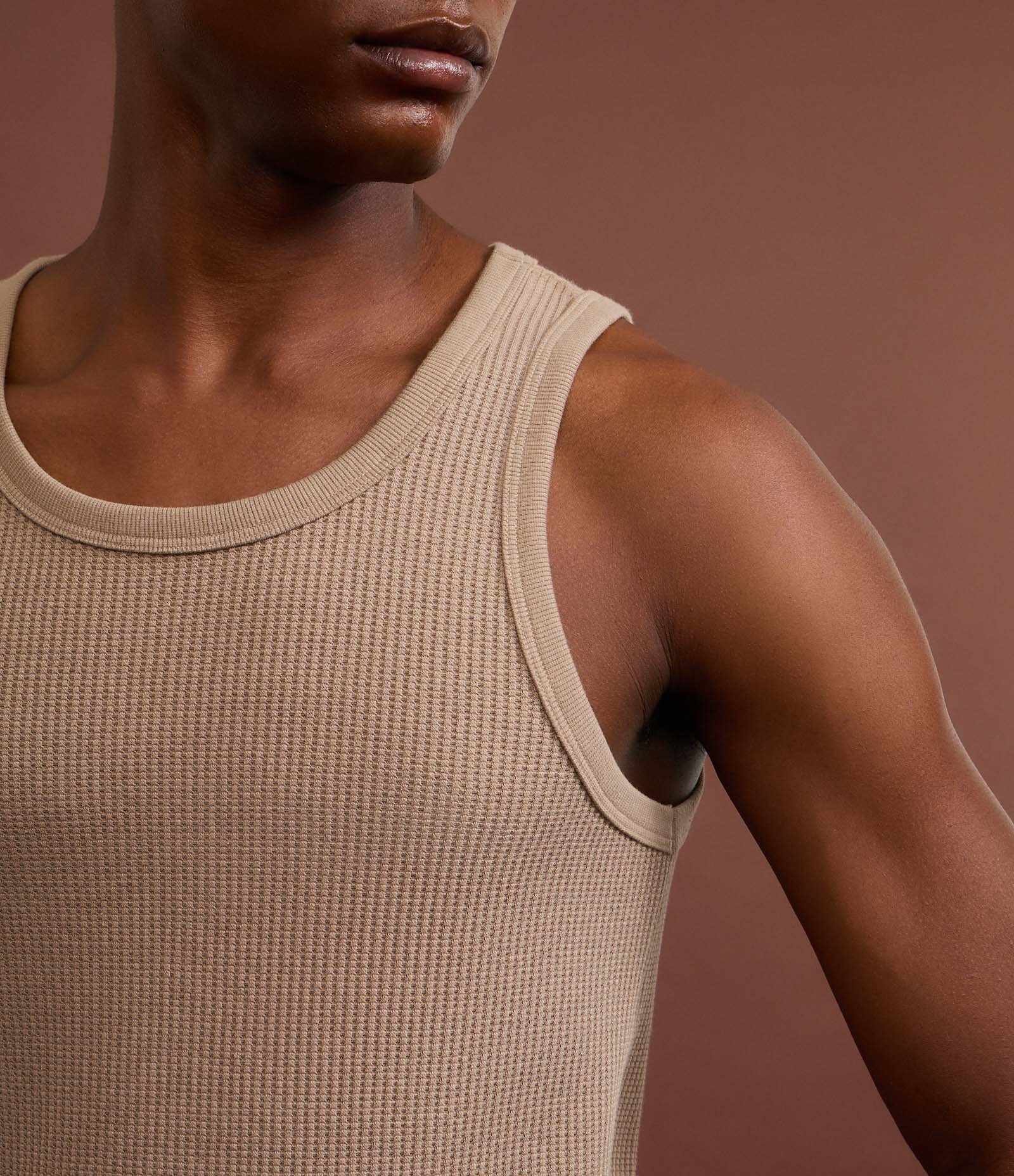 Regata Regular em Flamê com Textura Marrom 3