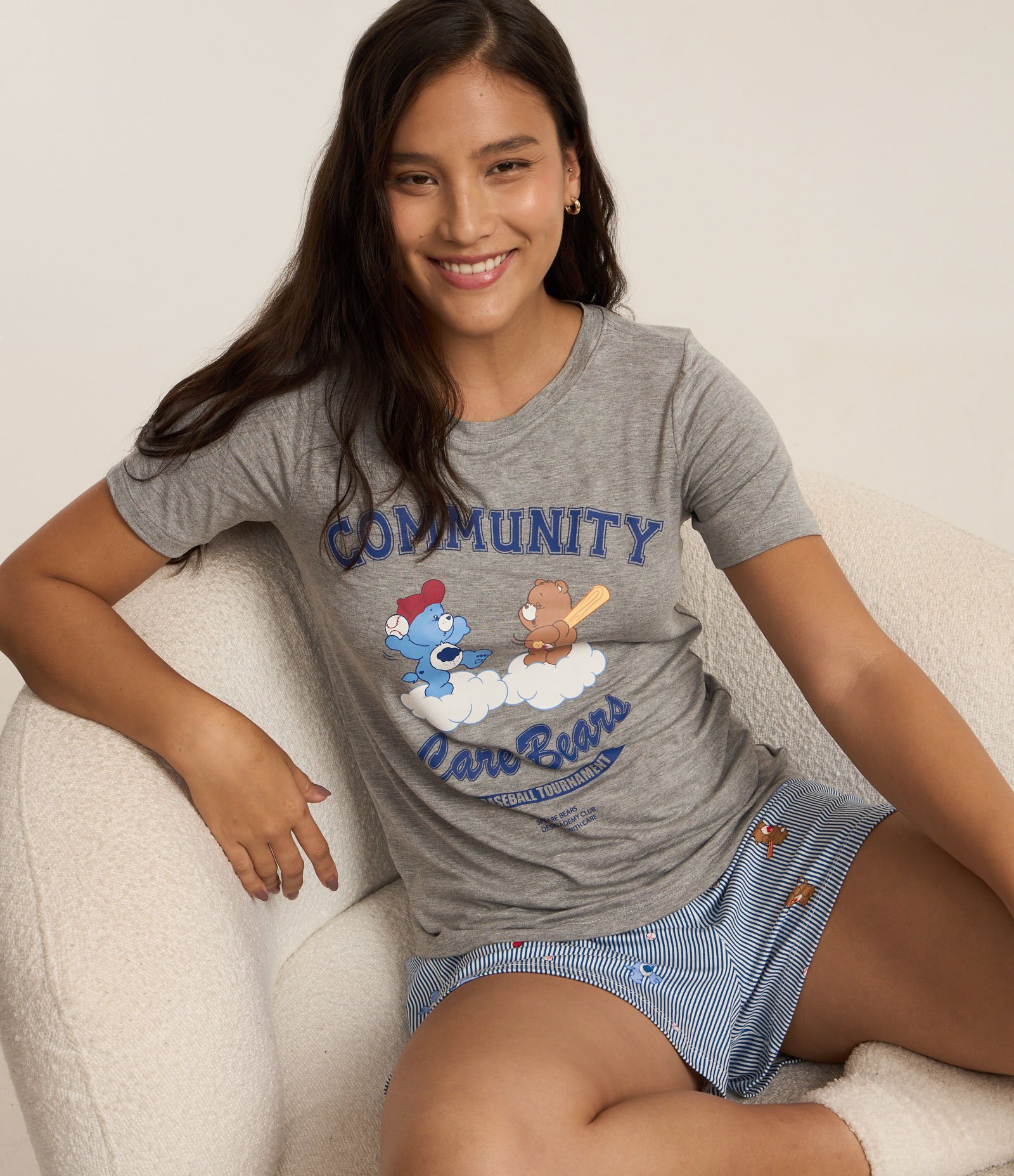 Pijama Short Doll em Viscose com Estampa dos Ursinhos Carinhosos Cinza 2