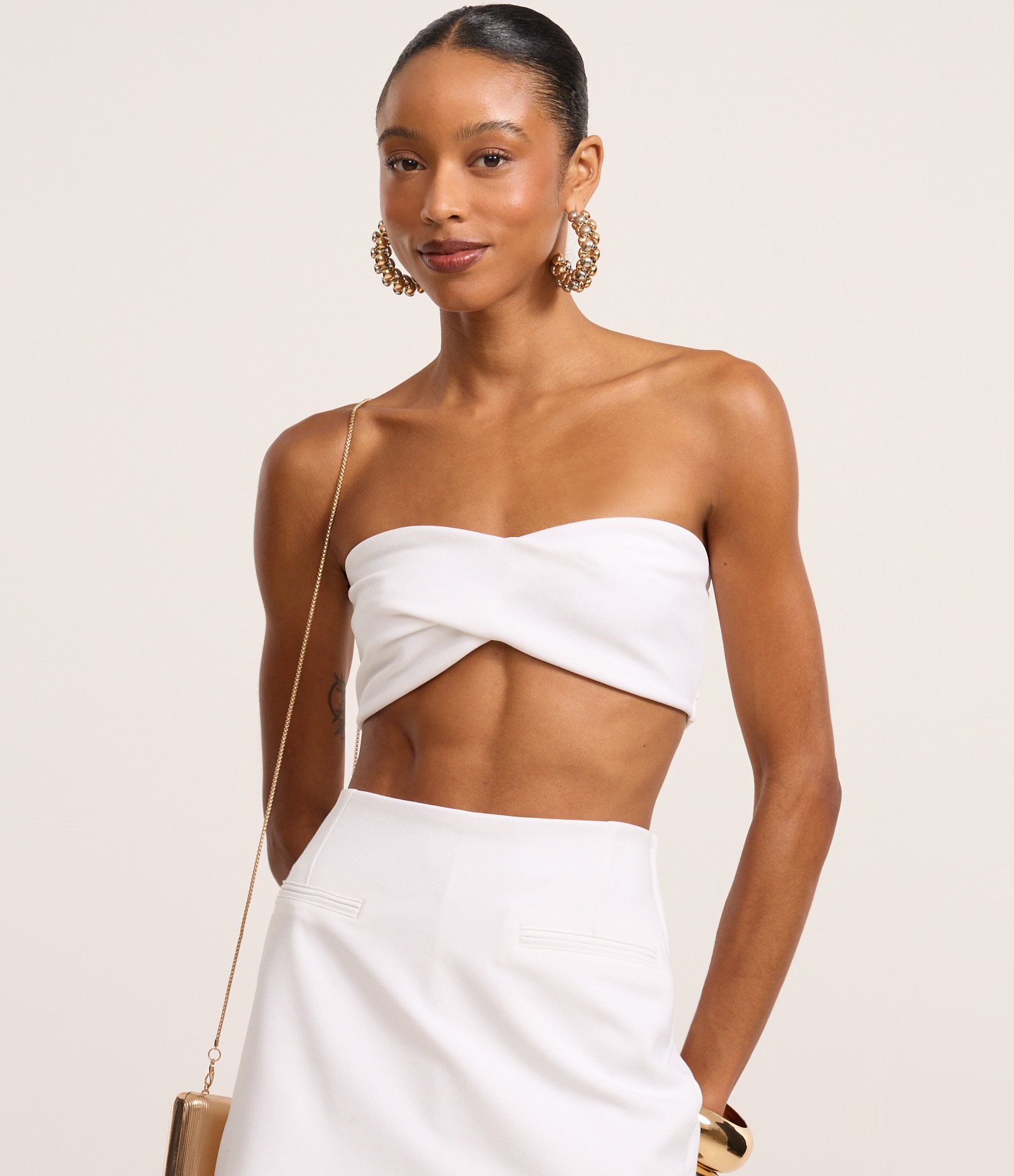 Blusa Top Sem Alças com Decote Torcido Branco 3