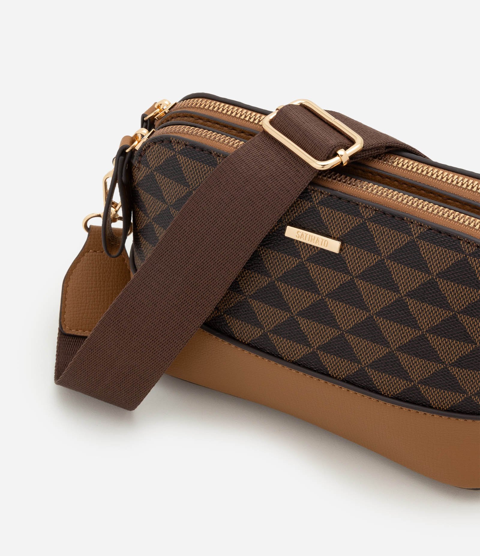 Bolsa Transversal Pequena com Estampa Triangular Marrom 5