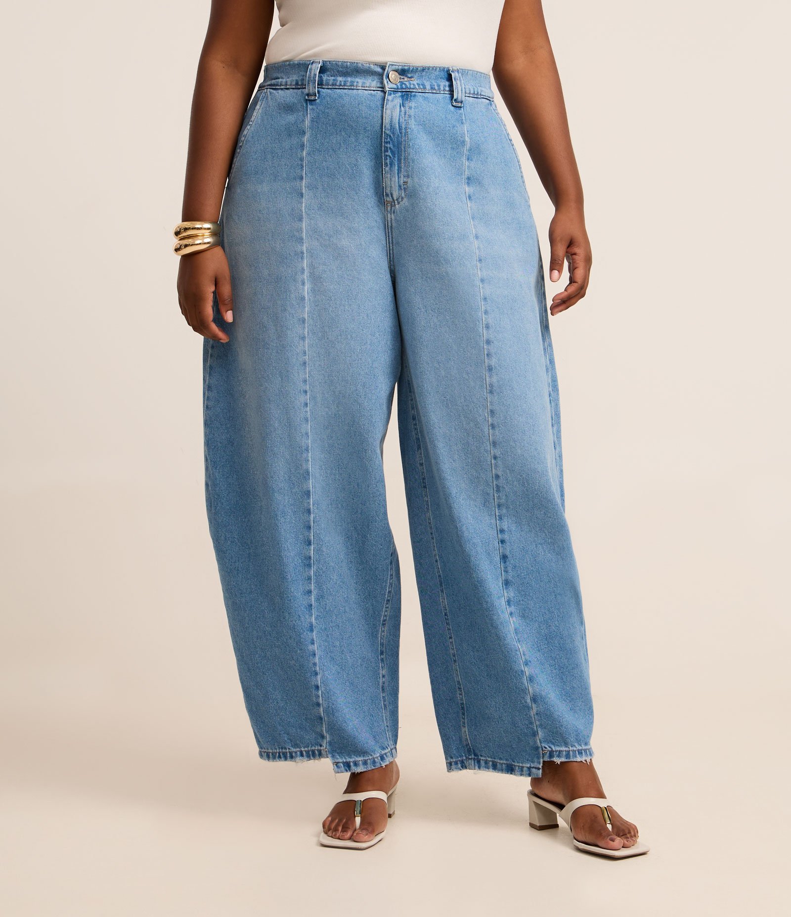 Calça Barrel em Jeans com Elástico nas Costas Curve & Plus Size Azul 2