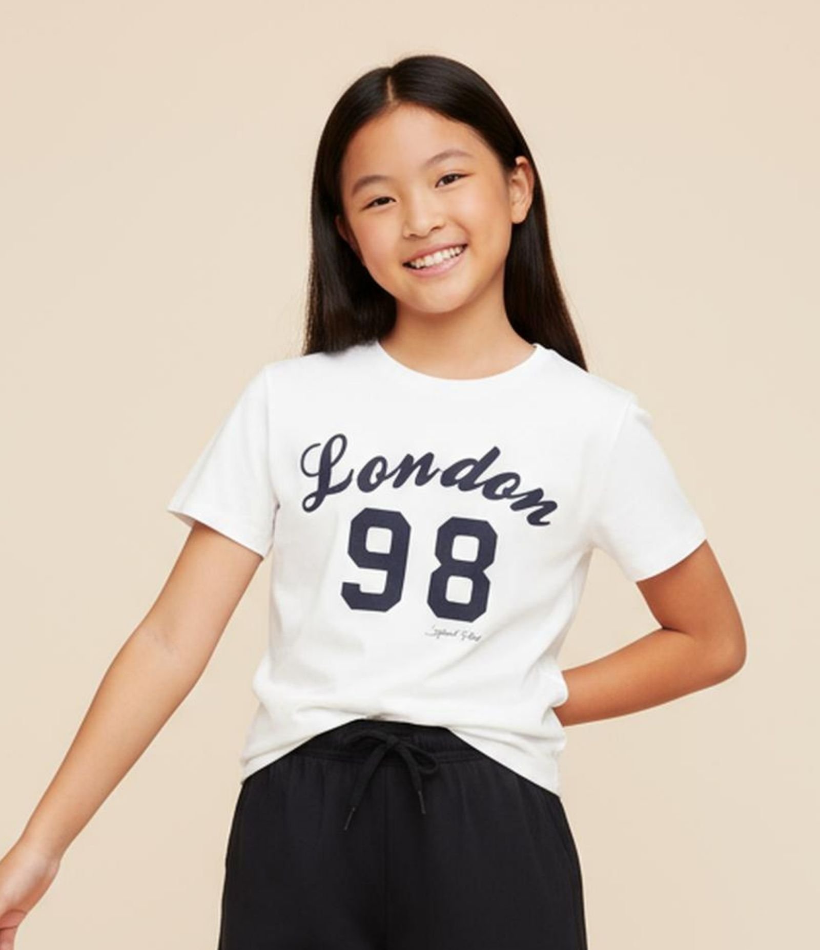 Camiseta Over Infantil com Estampa Lettering London - Tam 7 a 16 Anos Branco 1