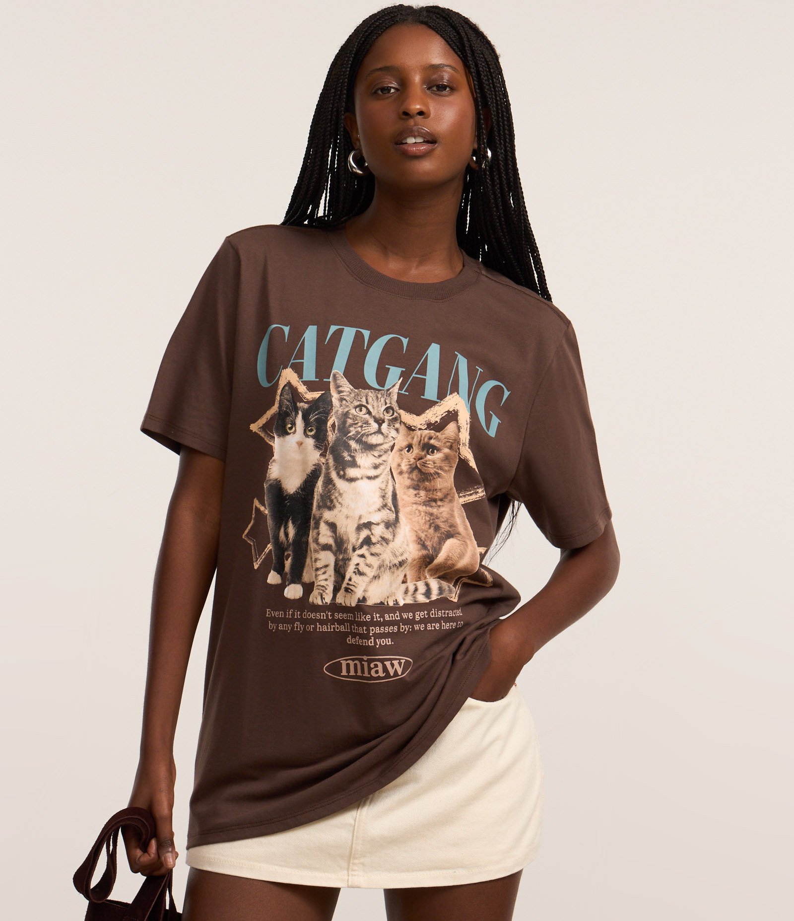 Camiseta T-shirt em Algodão com Estampa Gangue de Gatinhos Marrom 1