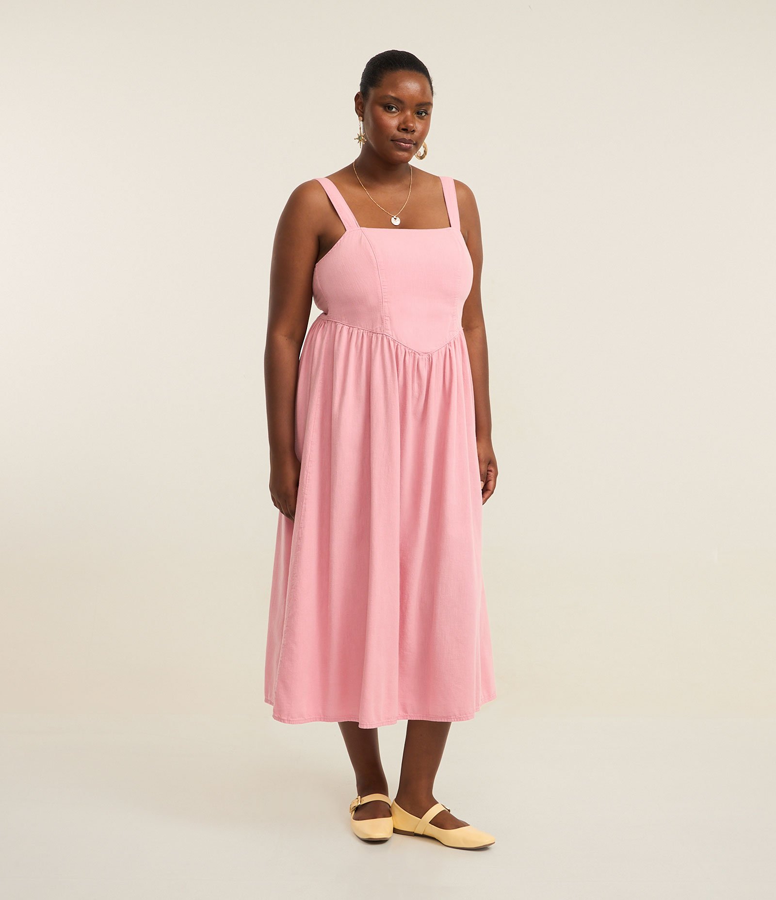 Vestido Midi sem Manga em Sarja Leve com Liocel com Lastex nas Costas Curve & Plus Size Rosa 2
