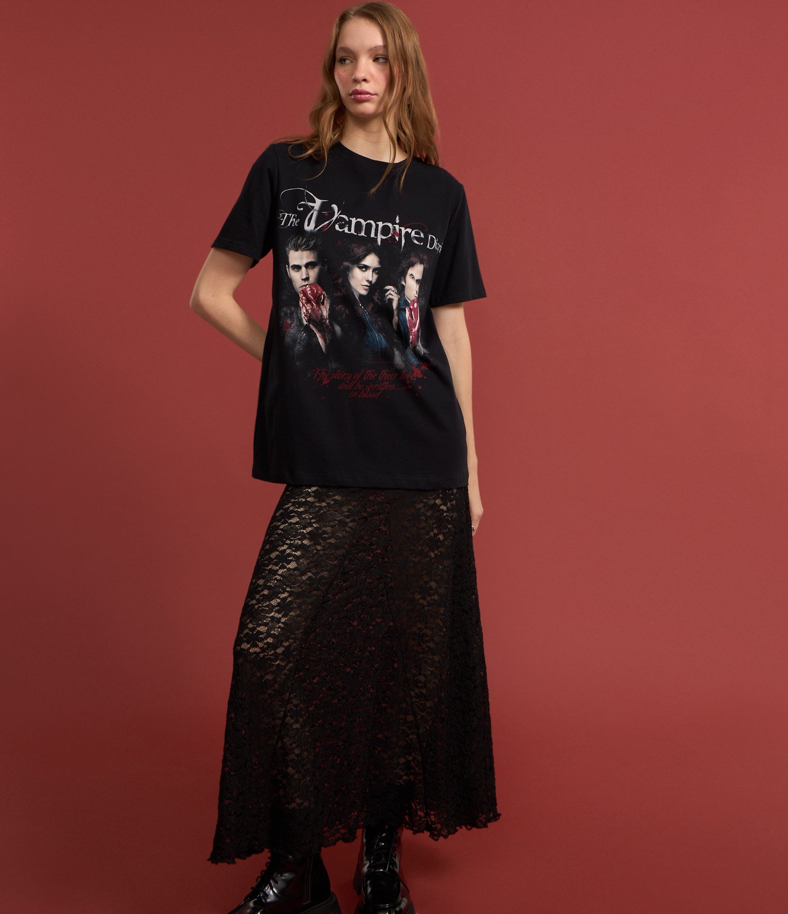 Camiseta T-shirt com Estampa Vampire Diaries Preto 4