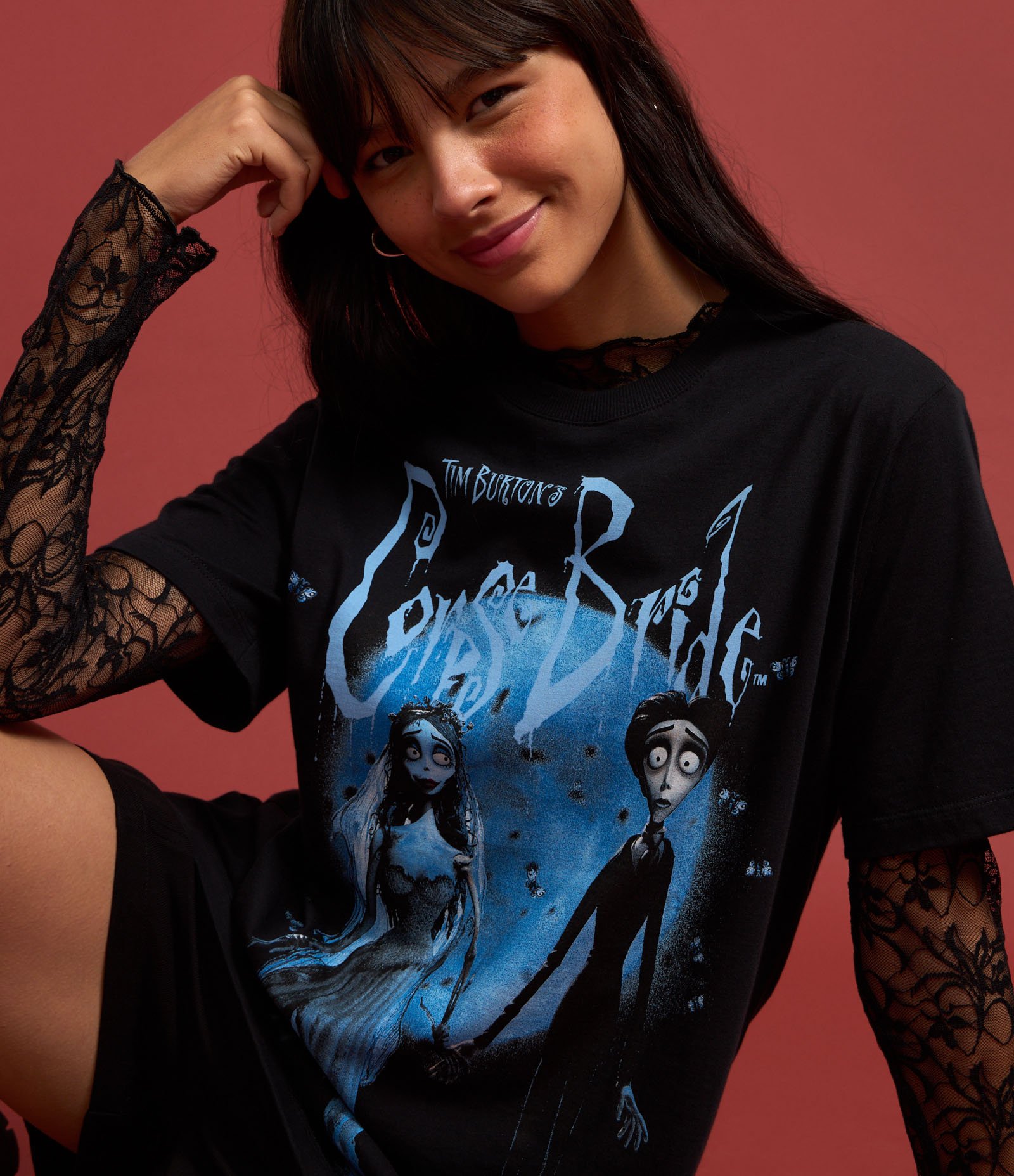 Camiseta T-shirt em Algodão com Estampa Noiva Cadáver Preto 5