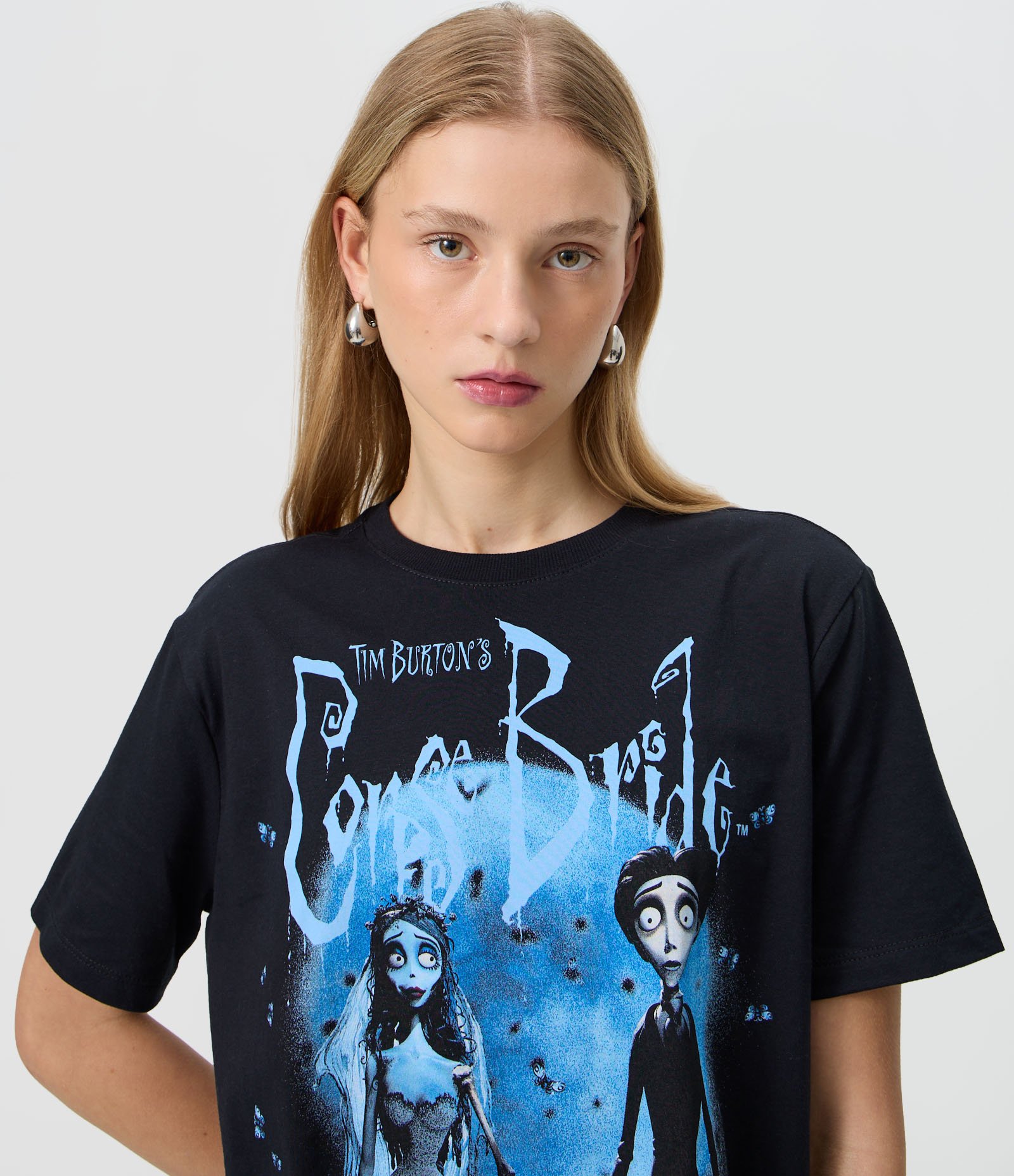 Camiseta T-shirt em Algodão com Estampa Noiva Cadáver Preto 1