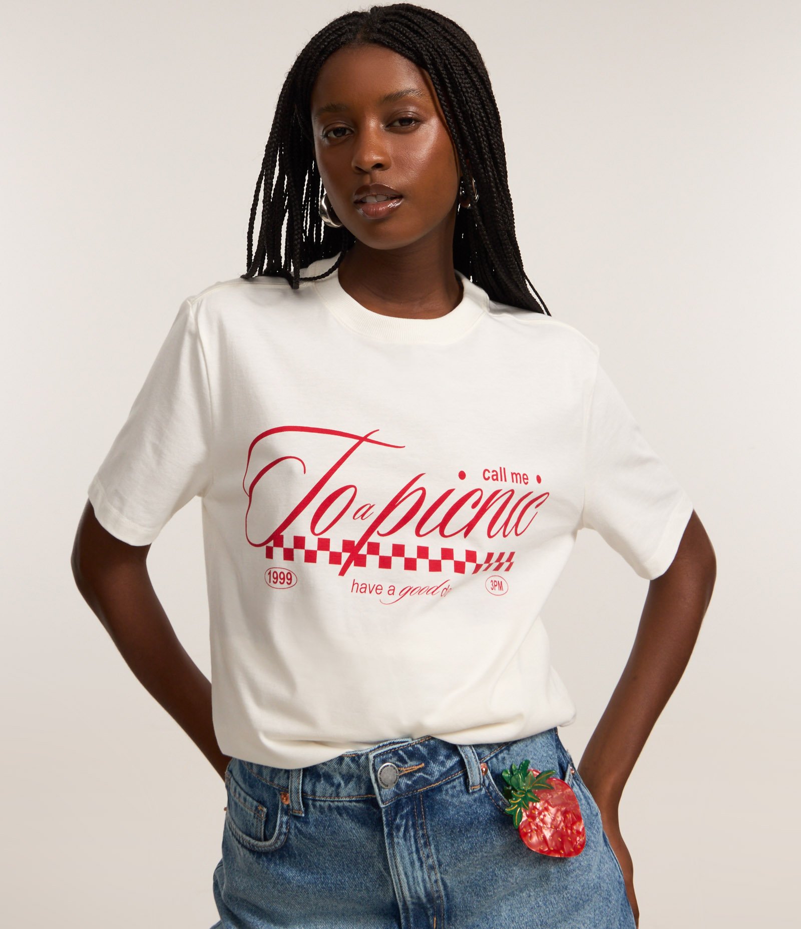 Camiseta em Algodão com Estampa Picnic Frente e Costas Branco 2