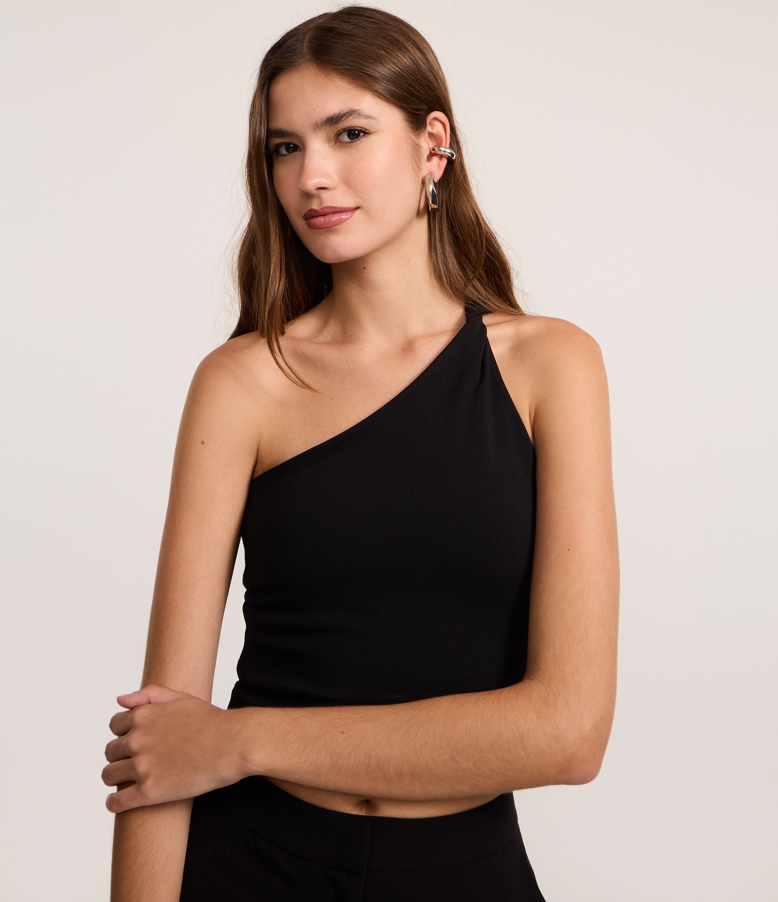 Blusa Ombro Só em Ponto Roma com Detalhe Torcido Preto 3