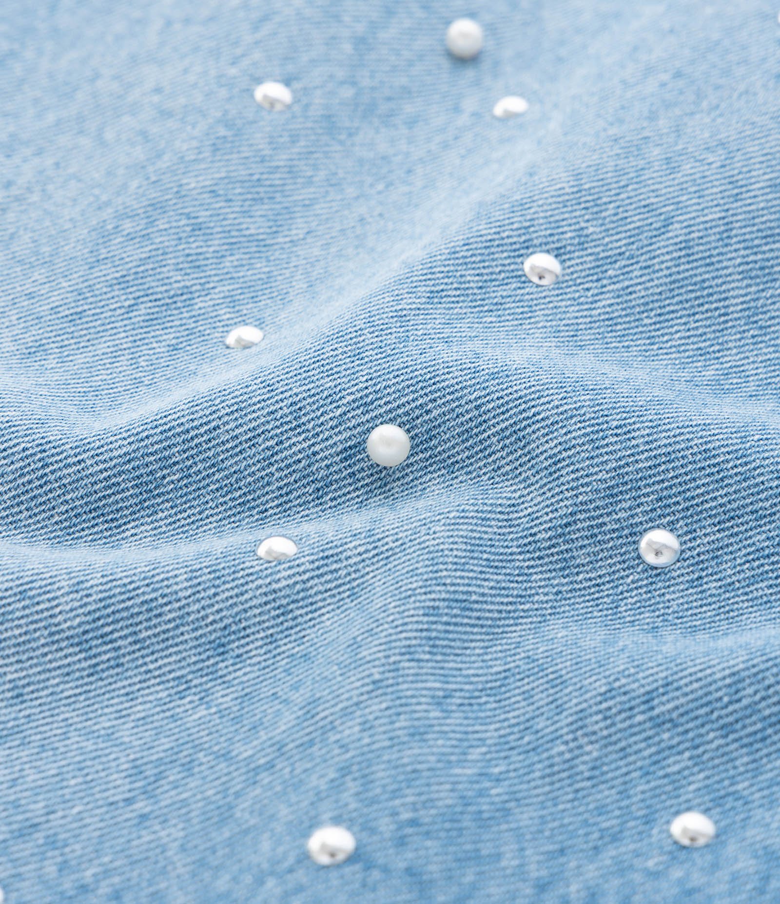 Calça Reta em Jeans com Strass e Pérolas Aplicadas Curve & Plus Size Azul 4