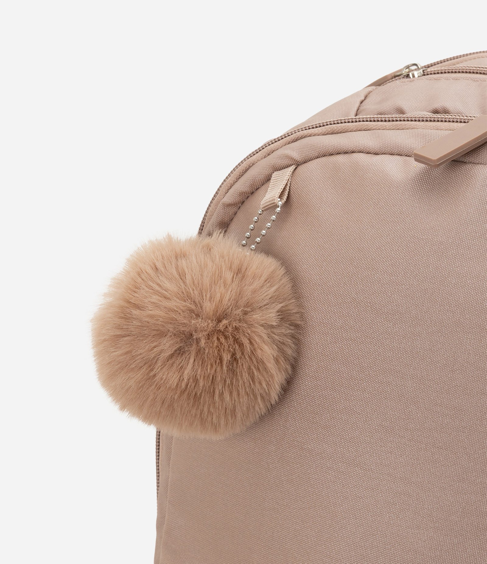Mochila em Polimaida com Bolso Frontal e Pompom Rosa 6