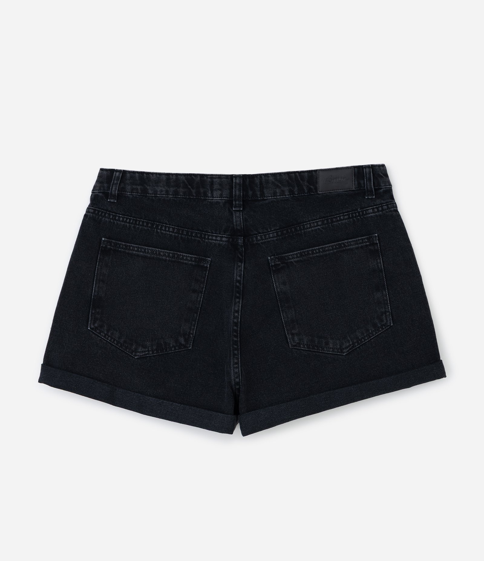 Short Mom em Jeans com Barra Dobrada Curve & Plus Size Preto 2