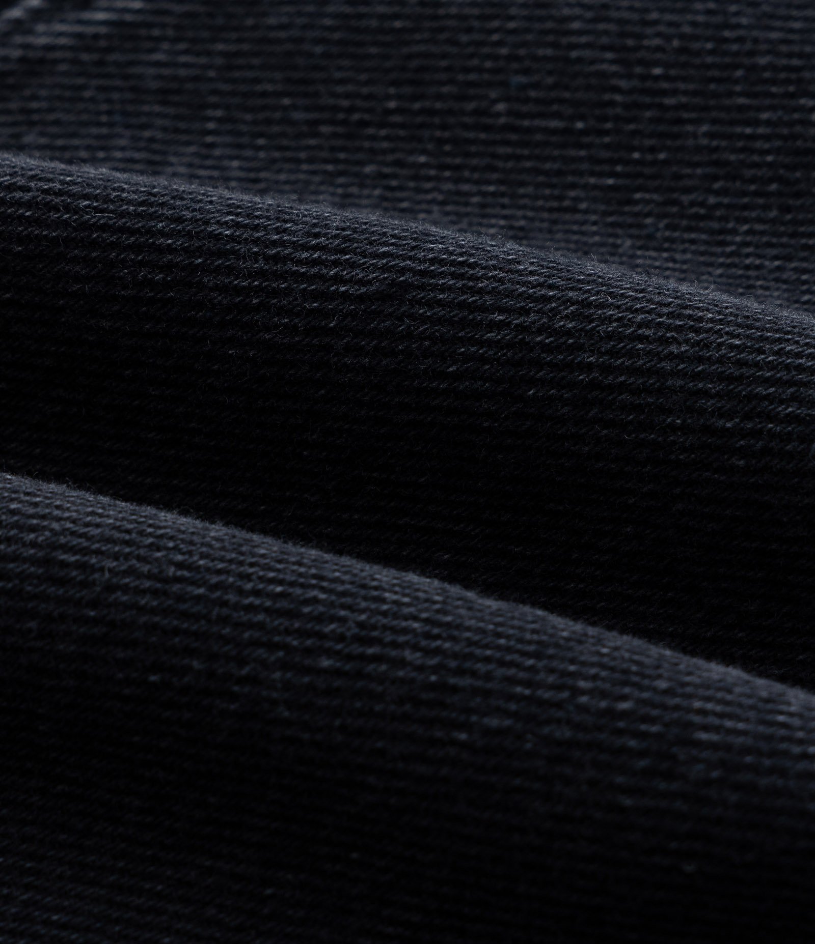 Short Mom em Jeans com Barra Dobrada Curve & Plus Size Preto 3