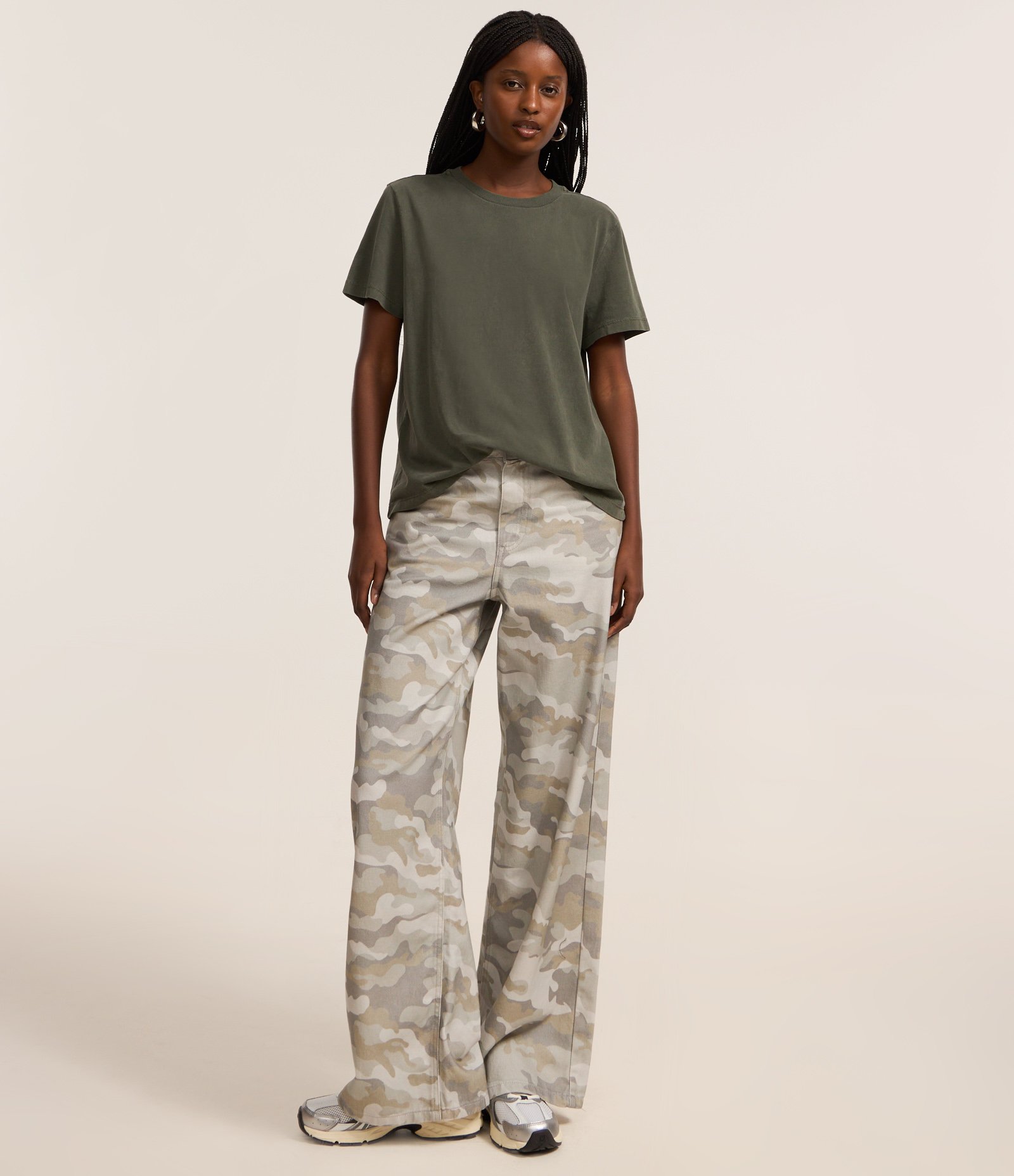 Camiseta T-shirt em Algodão Estonado Verde 2