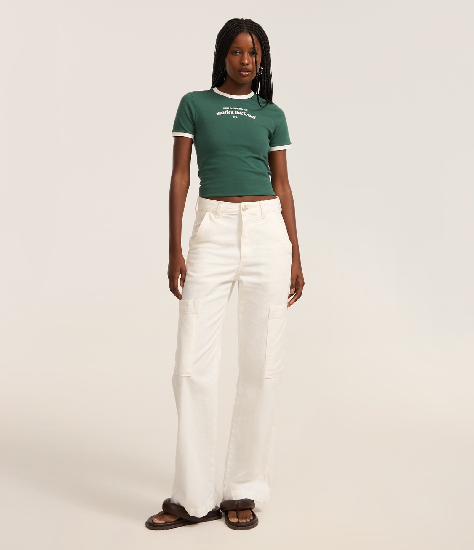 Camiseta New T-Shirt em Algodão com Estampa Clube Música Nacional Verde 2