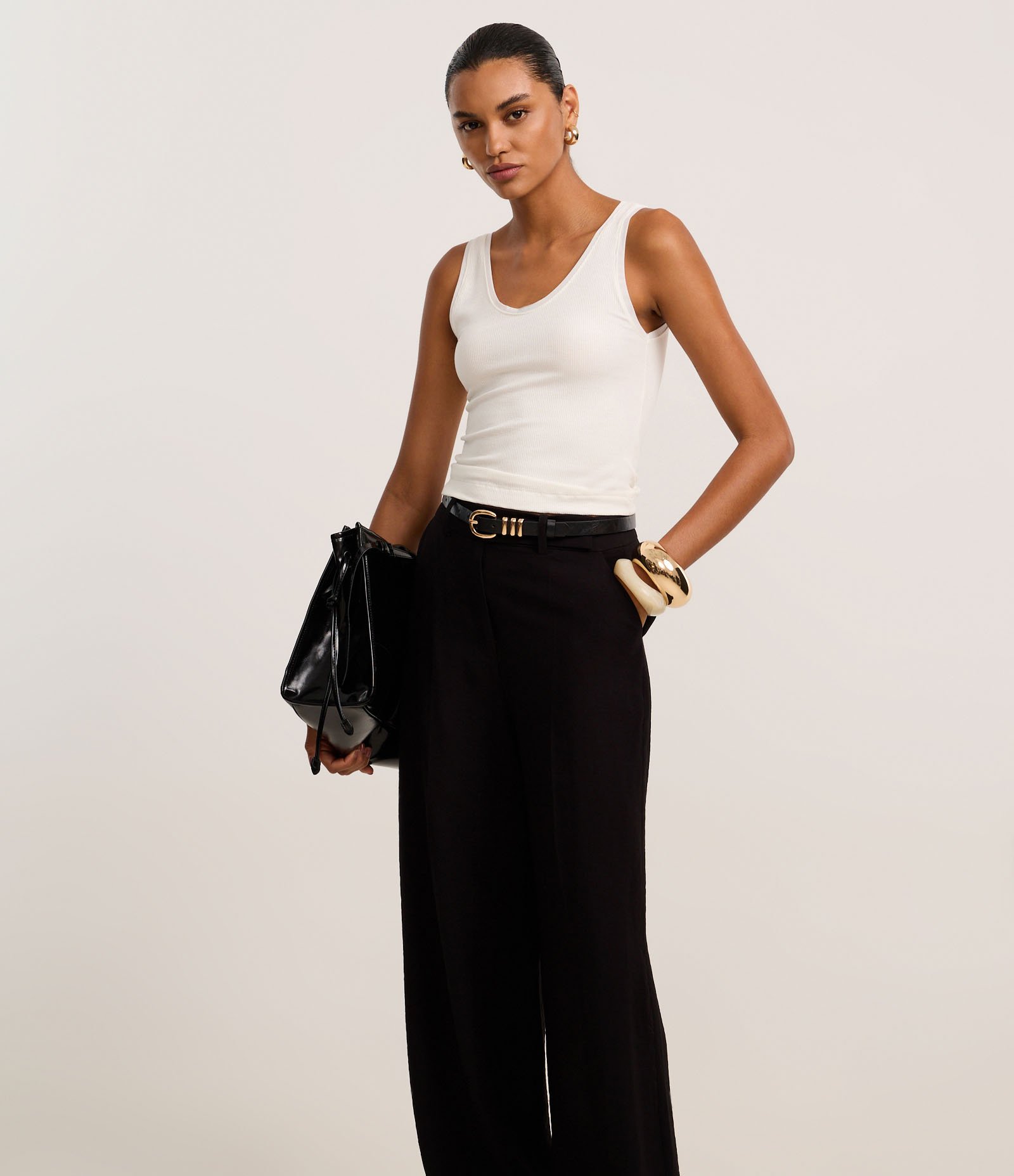 Calça Pantalona Alfaiatada com Cintura Alta Preto 2