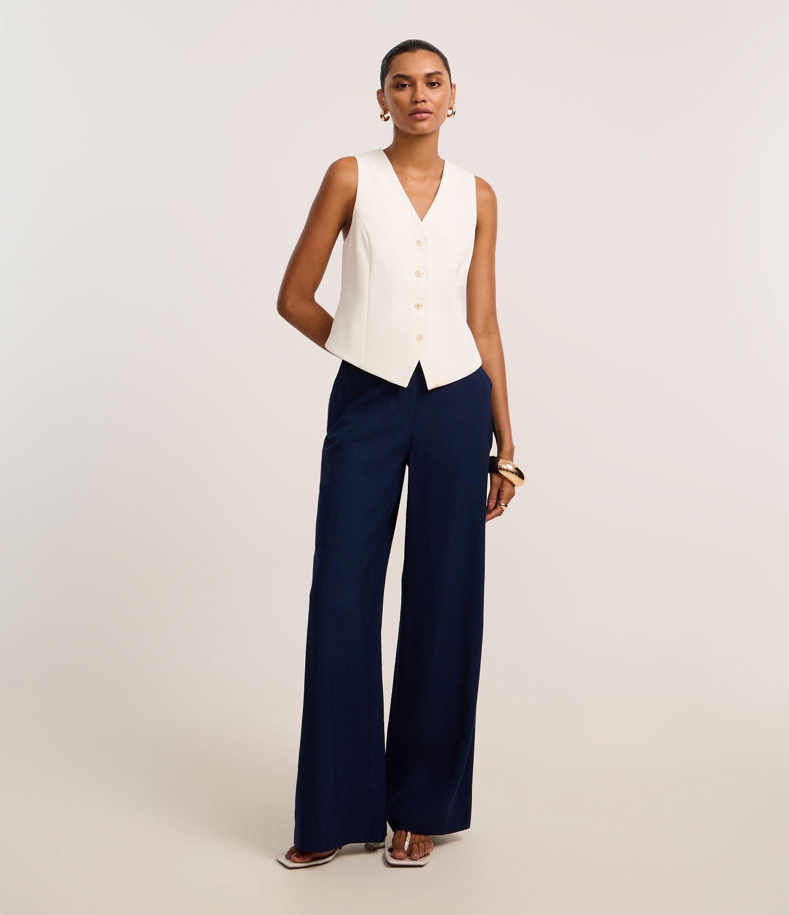 Calça Pantalona Alfaiatada com Cintura Alta Azul Marinho 1