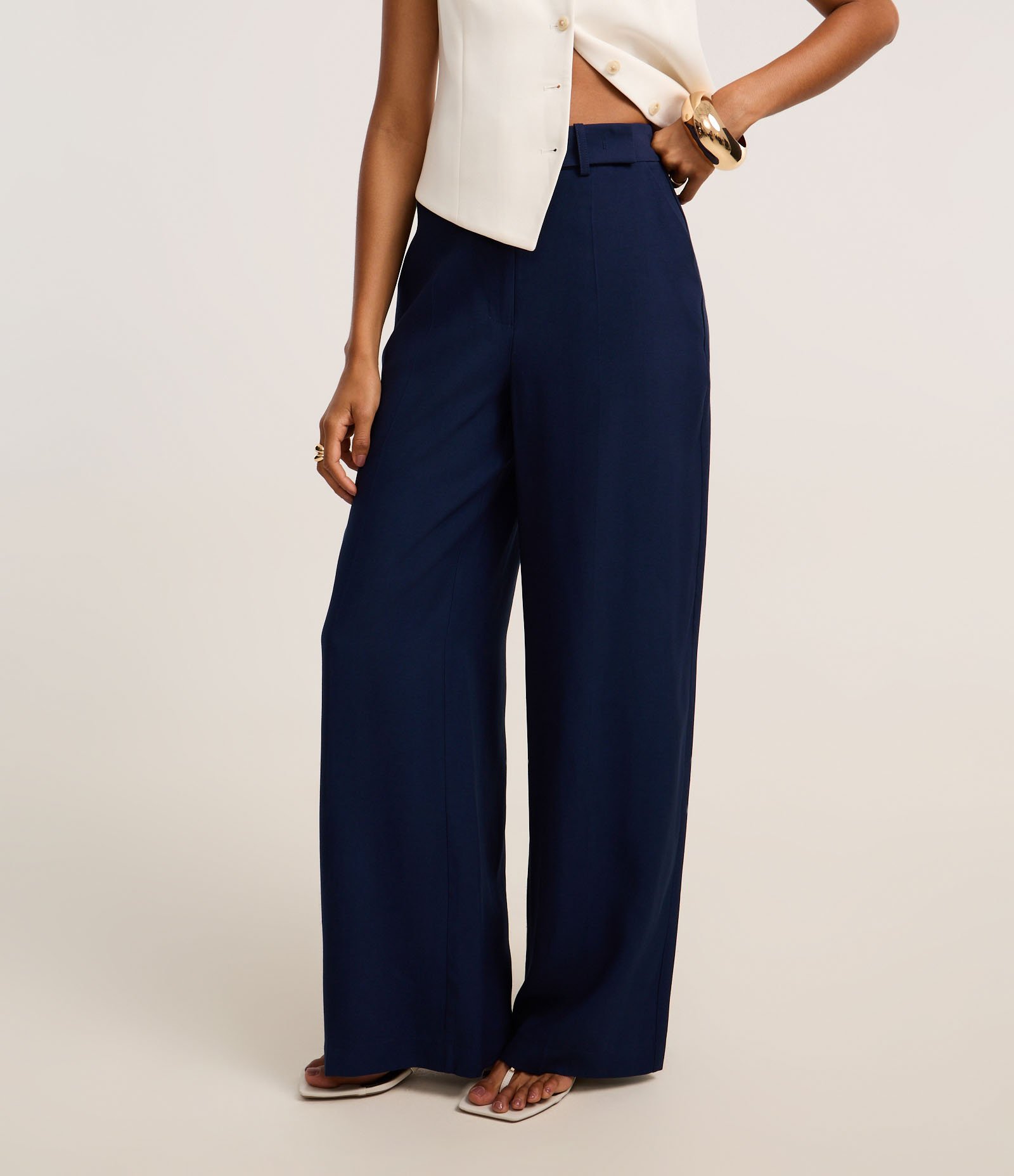 Calça Pantalona Alfaiatada com Cintura Alta Azul Marinho 3