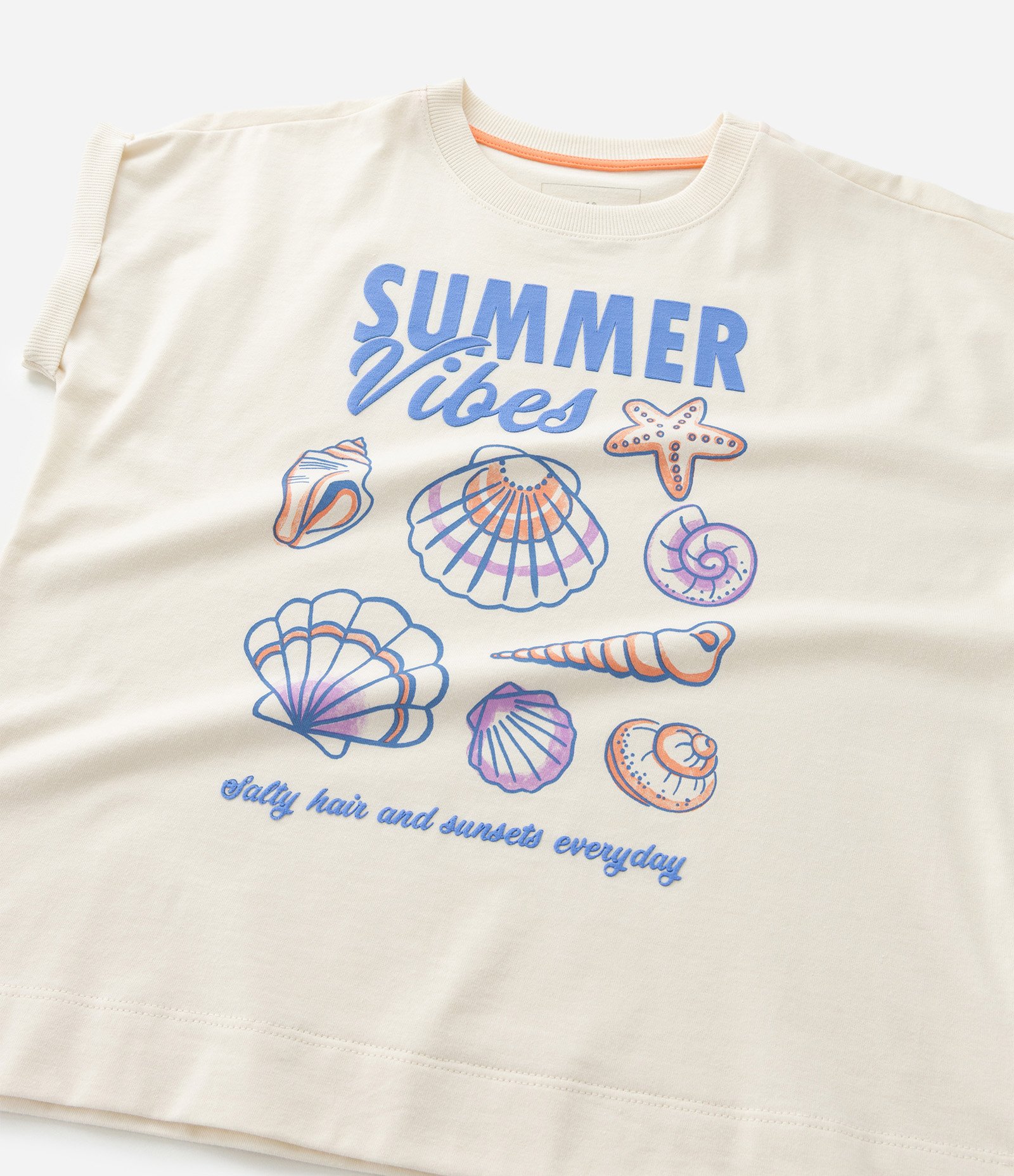 Camiseta Infantil Over com Estampa de Conchas - Tam 7 a 16 Anos Bege 7