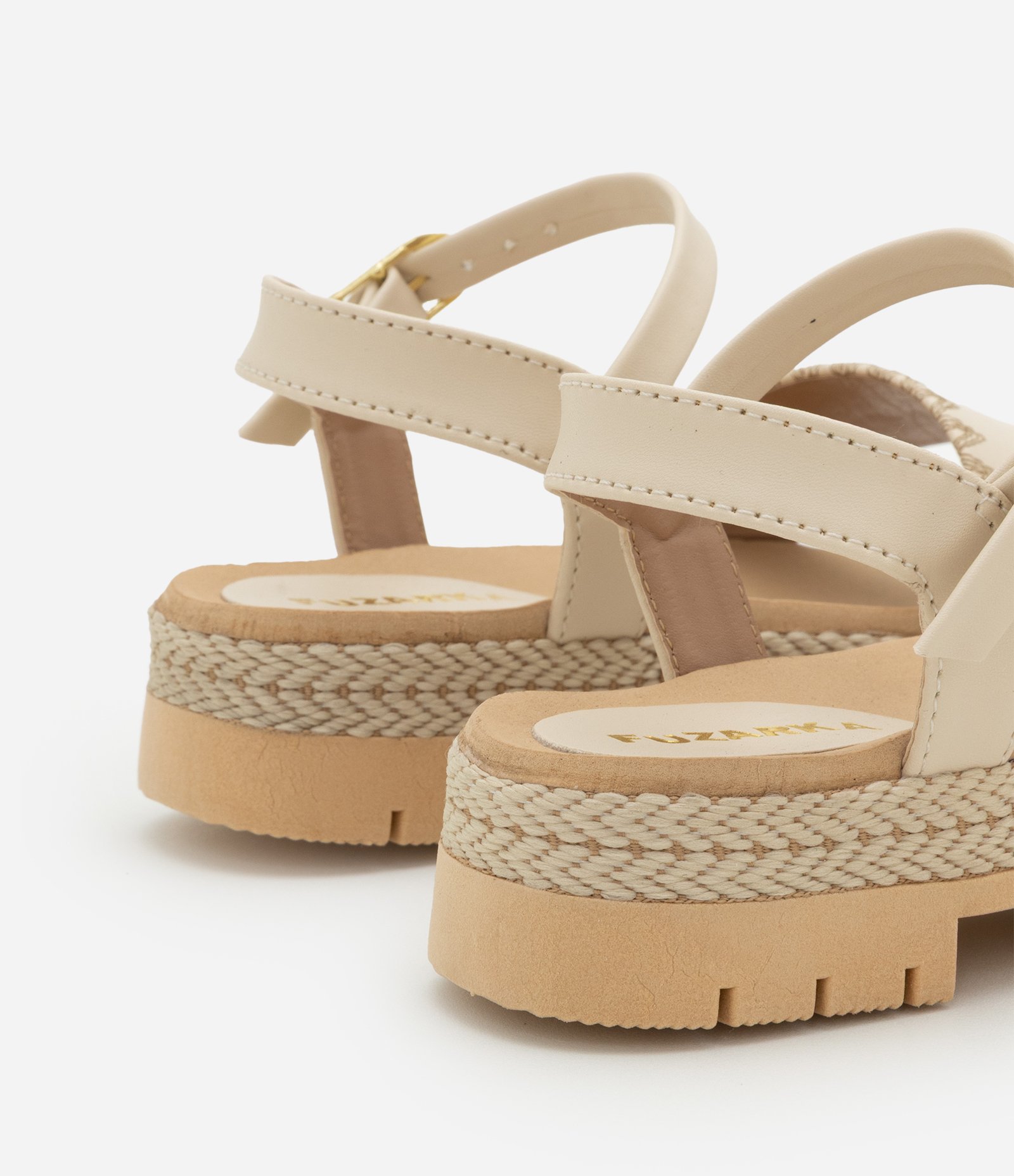 Sandália Infantil Platform com Detalhe de Crochê e Trançado - Tam 25 a 32 Bege 2