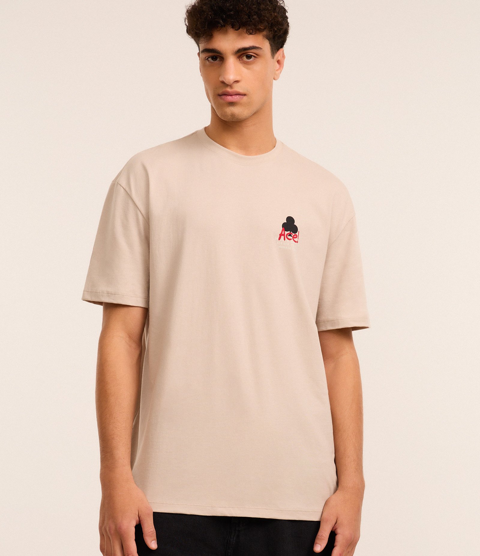 Camiseta Relaxed em Algodão com Estampa de Cartas e Lettering Bege 1