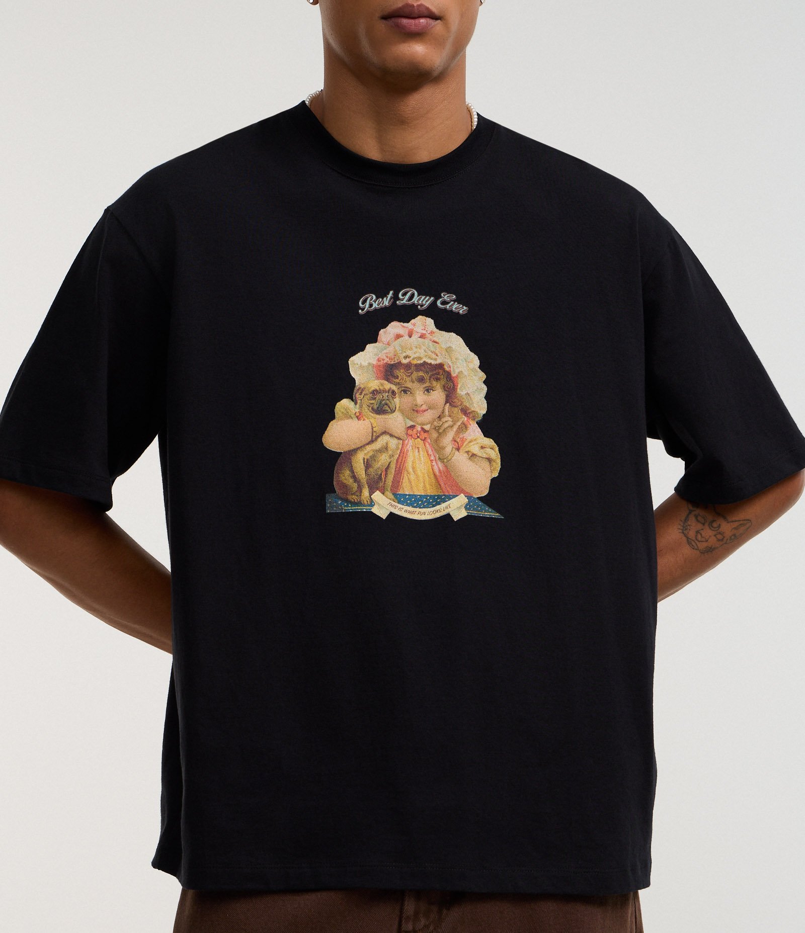 Camiseta Boxy em Algodão com Estampa Pug Preto 3