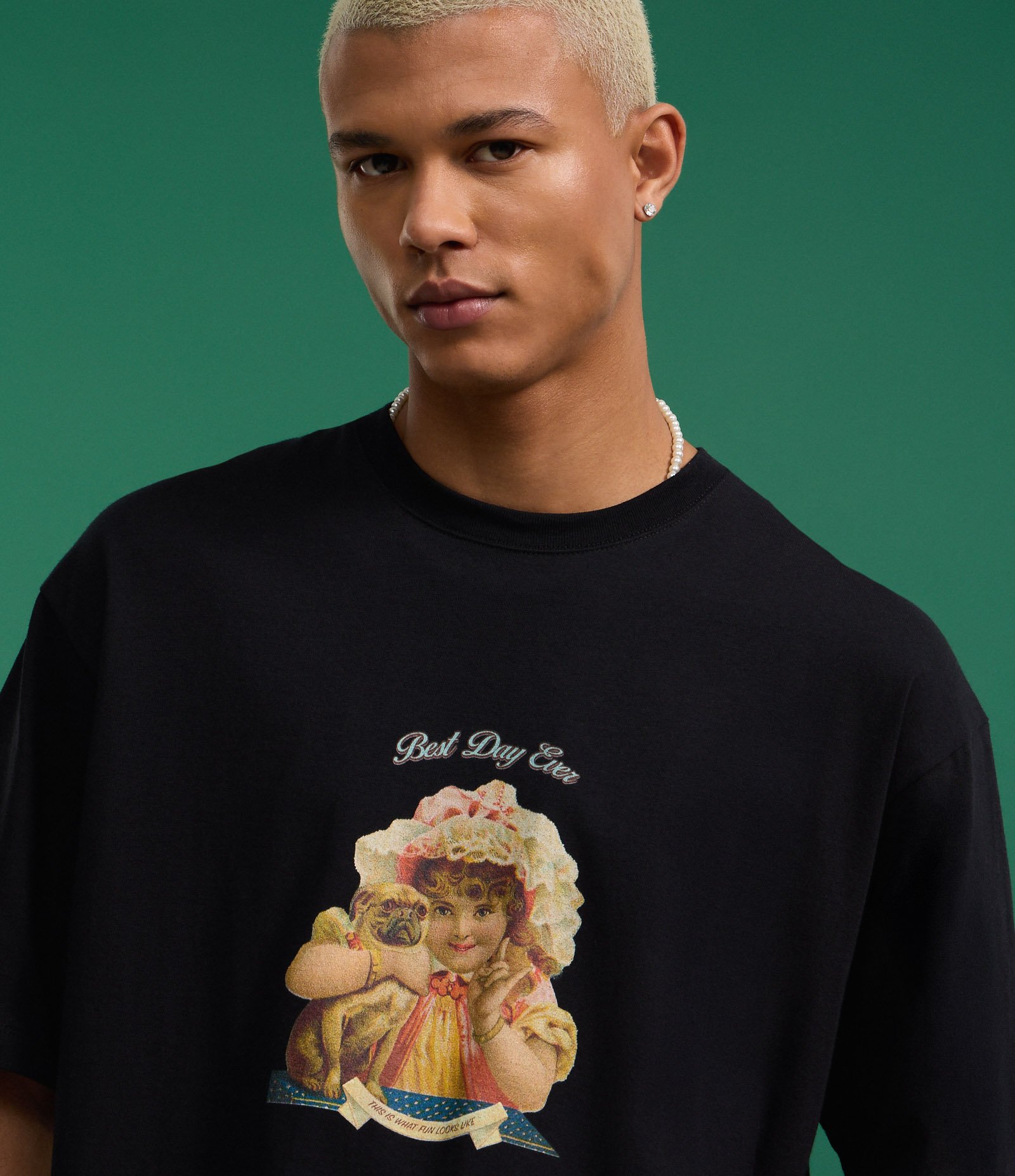 Camiseta Boxy em Algodão com Estampa Pug Preto 4