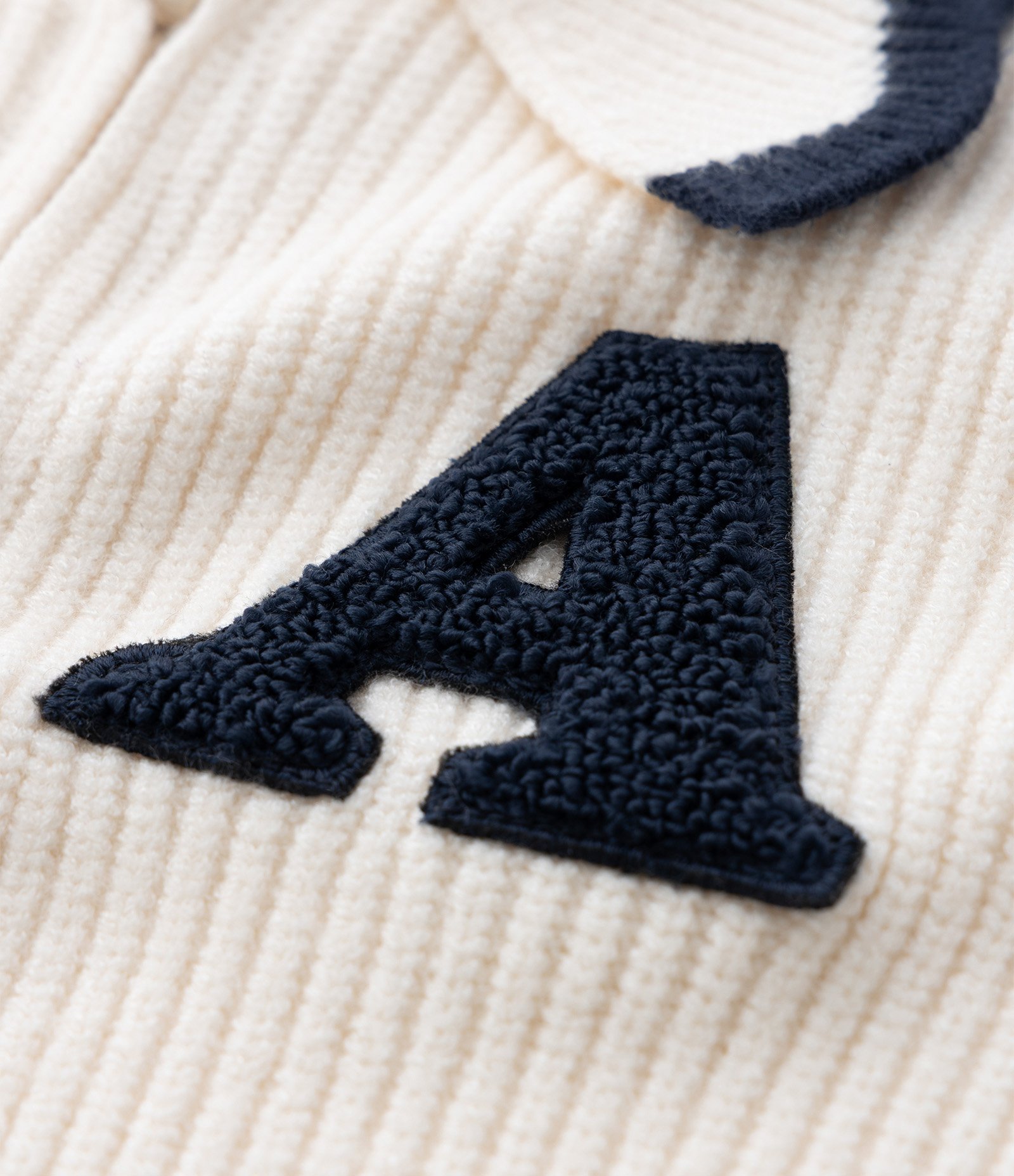 Jaqueta Infantil em Efeito Tricô com Babado na Gola e Bordado – Tam 1 a 5/6 Anos Off White 7