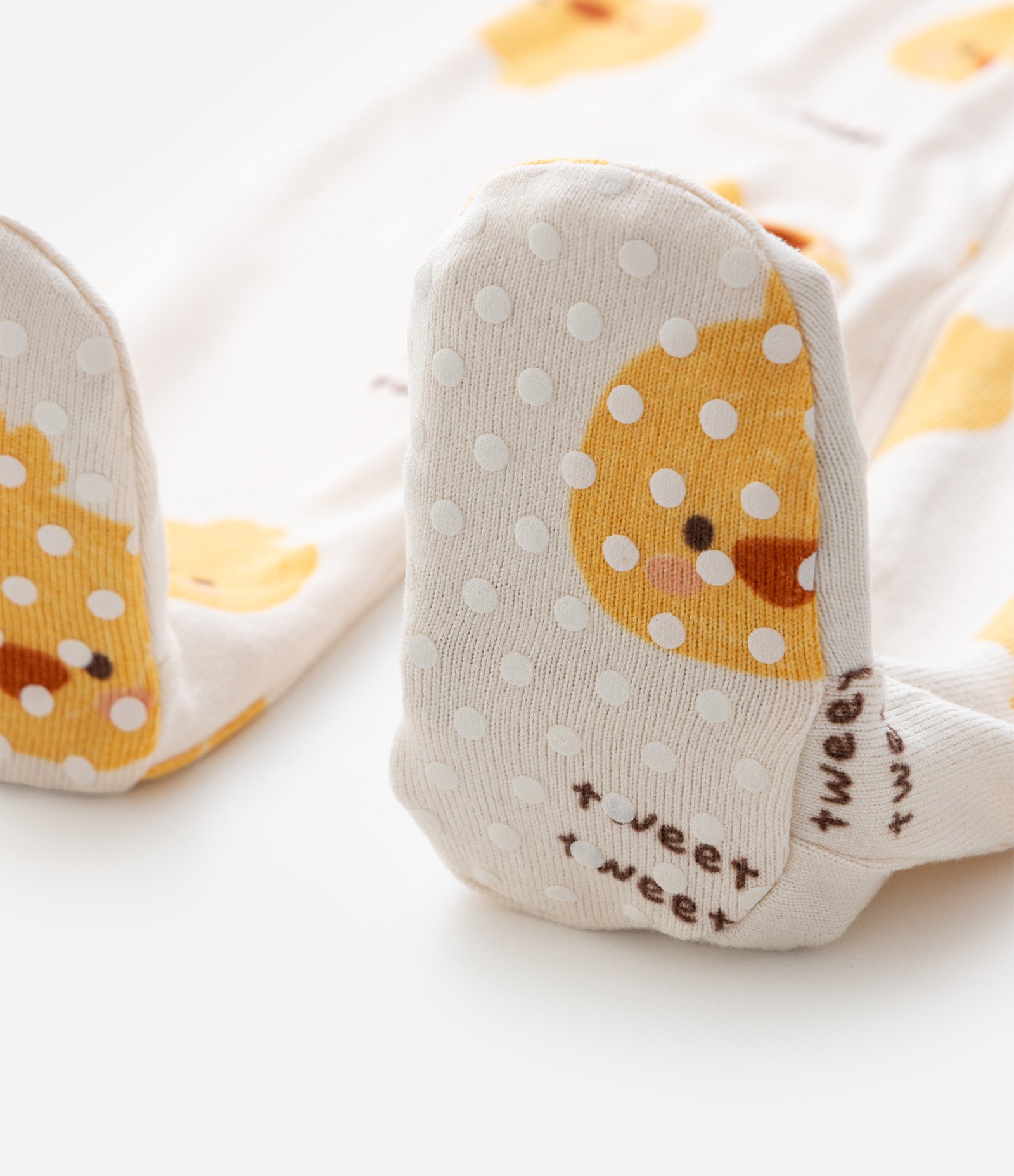 Macaquinho Infantil em Tricô com Estampa de Pintinho – Tam RN a 18 Meses Off White 5