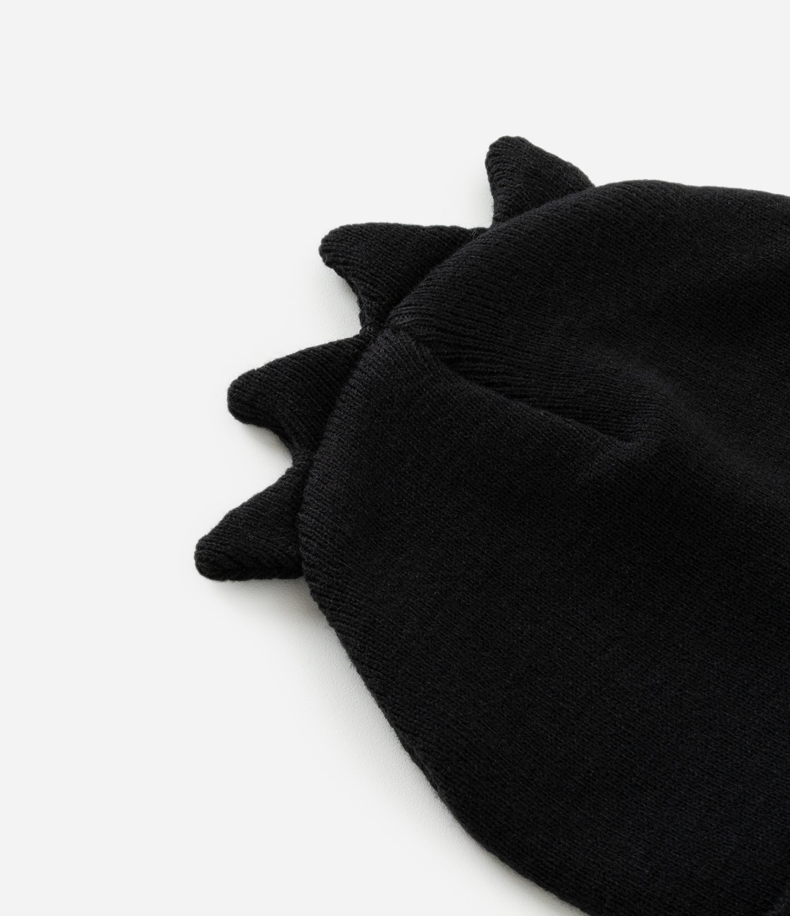 Gorro Infantil em Efeito Tricô com Badtz-Maru – Tam U Preto 3