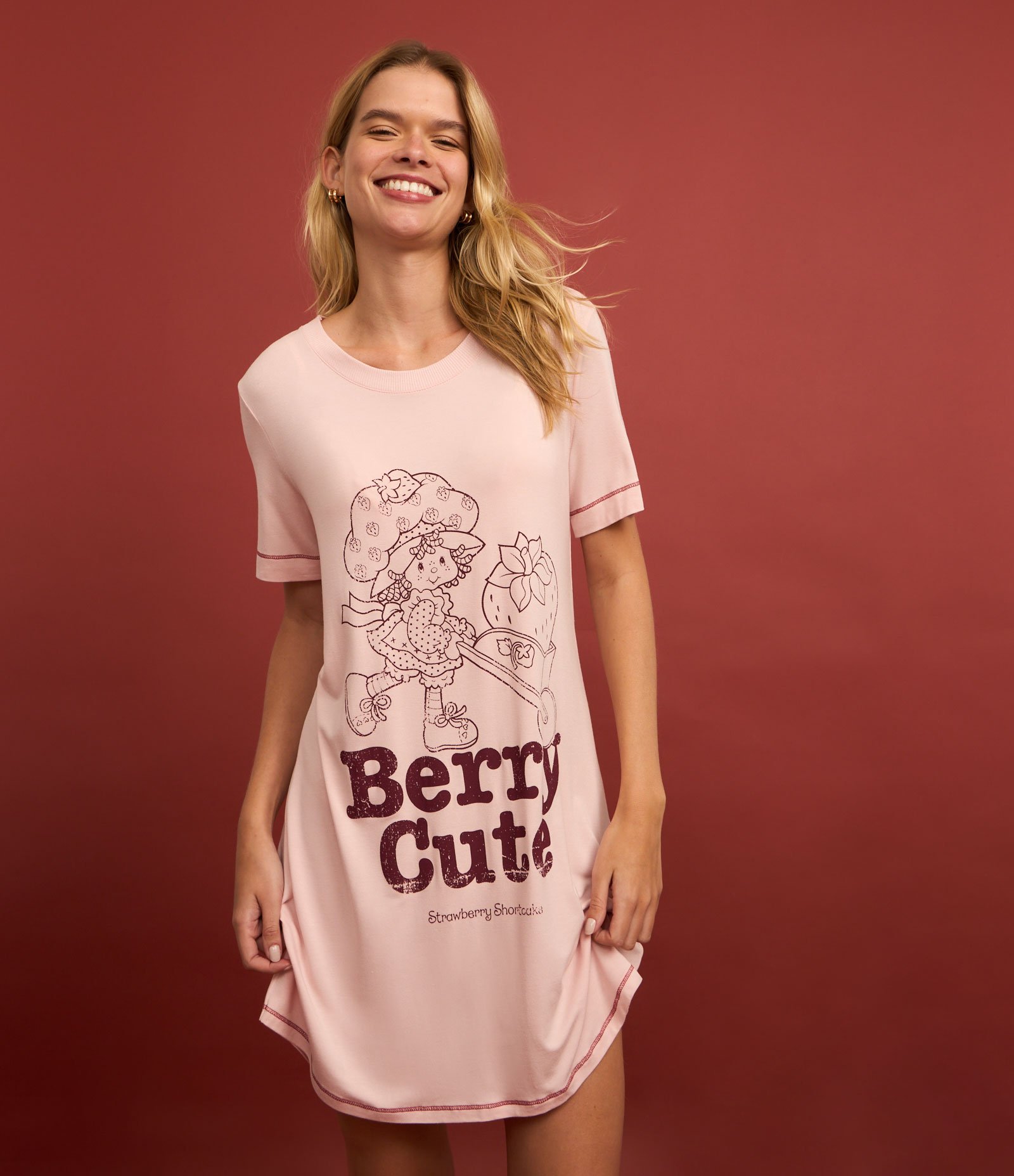 Camisola Curta em Viscolycra com Estampa Moranguinho Rosa 3