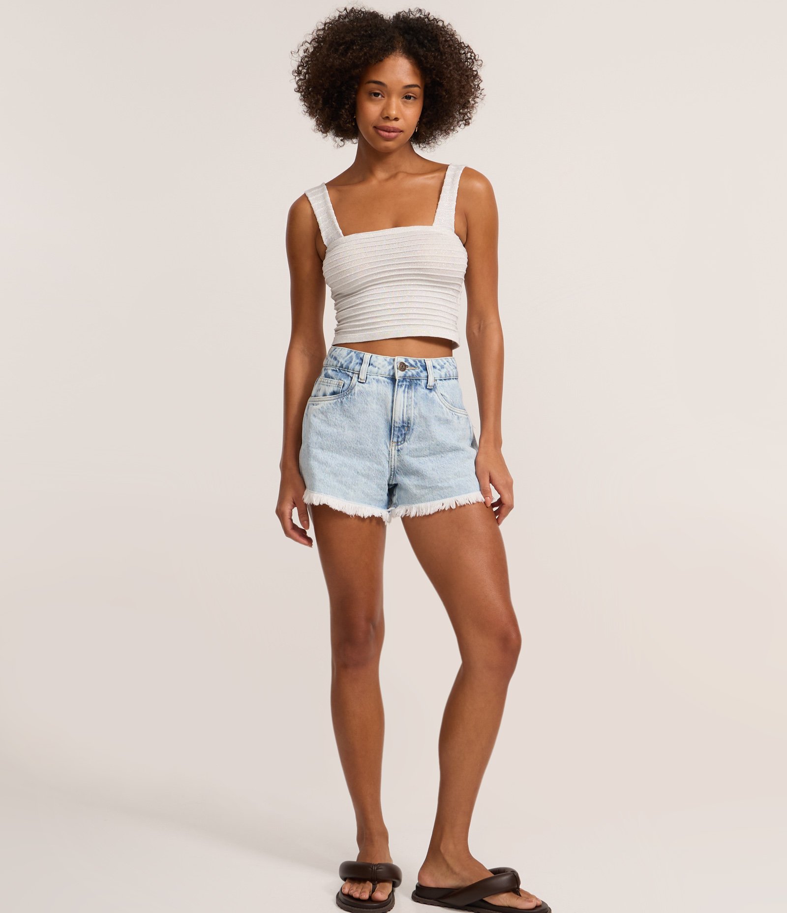 Blusa Cropped em Tricô com Brilhos e Texturizada Branco 2